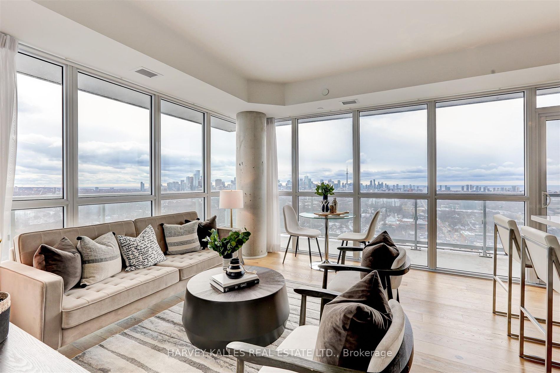 501 St Clair Ave W, #1905