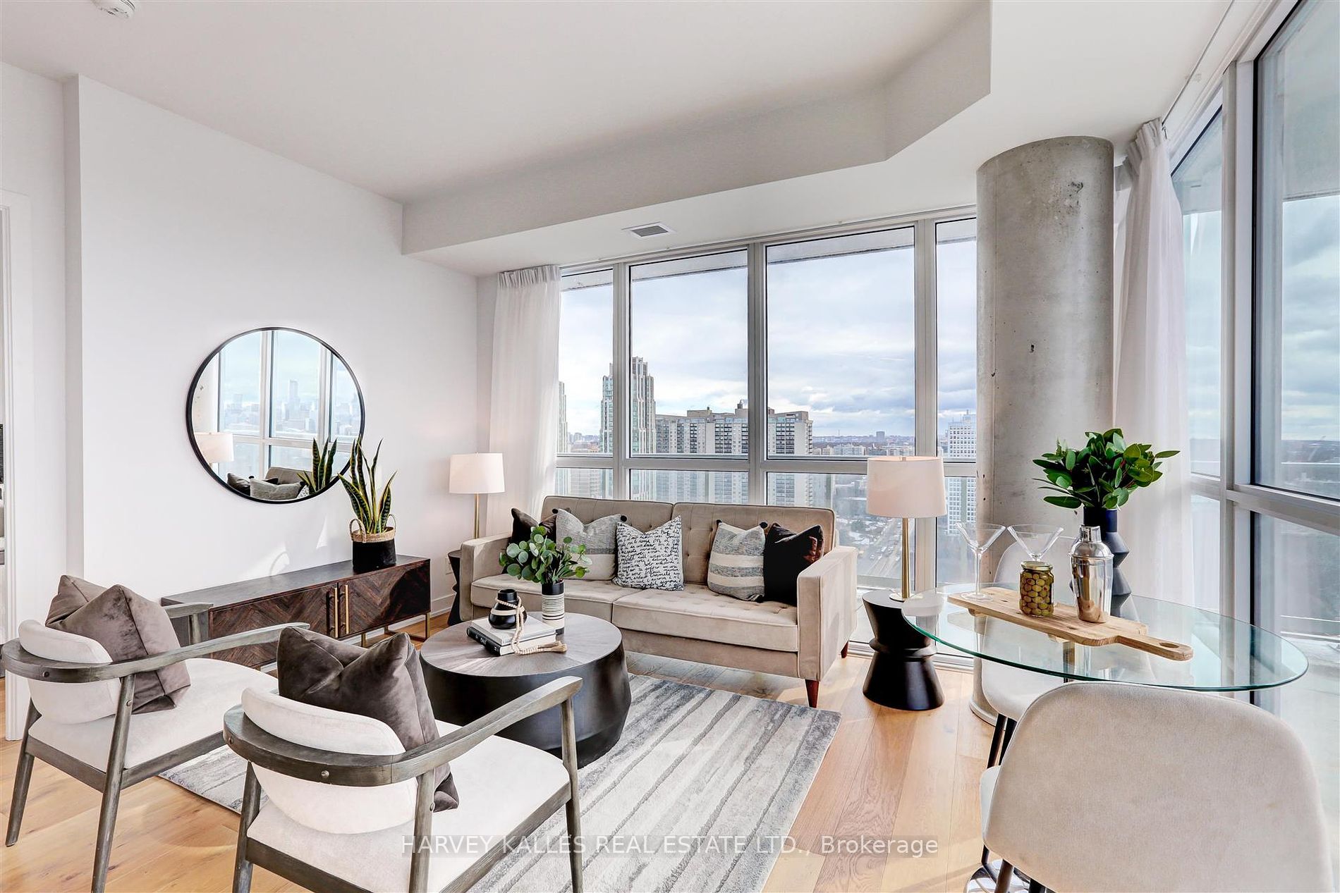 501 St Clair Ave W, #1905
