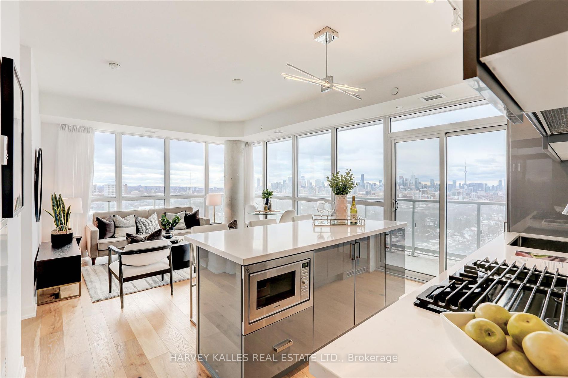 501 St Clair Ave W, #1905