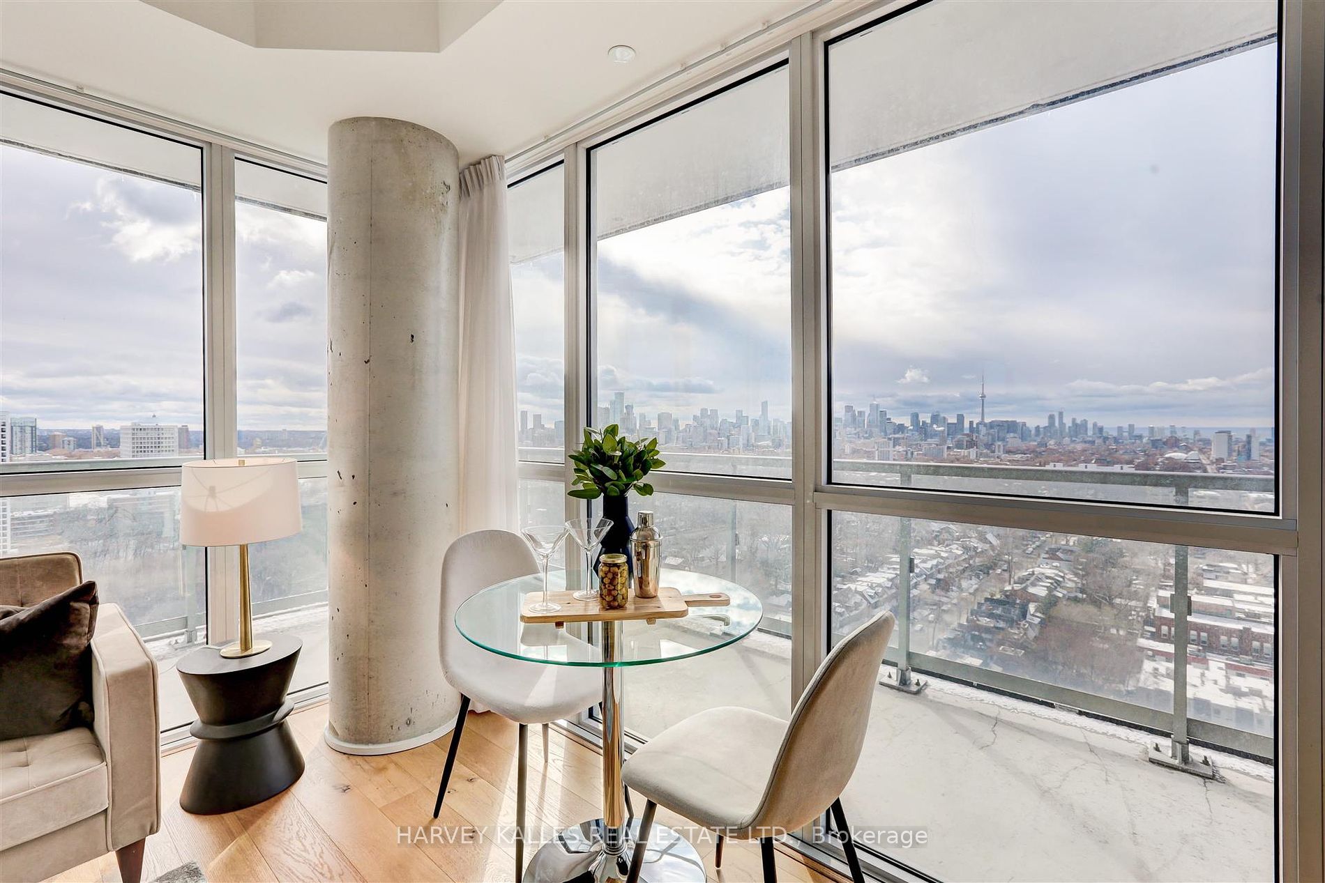 501 St Clair Ave W, #1905