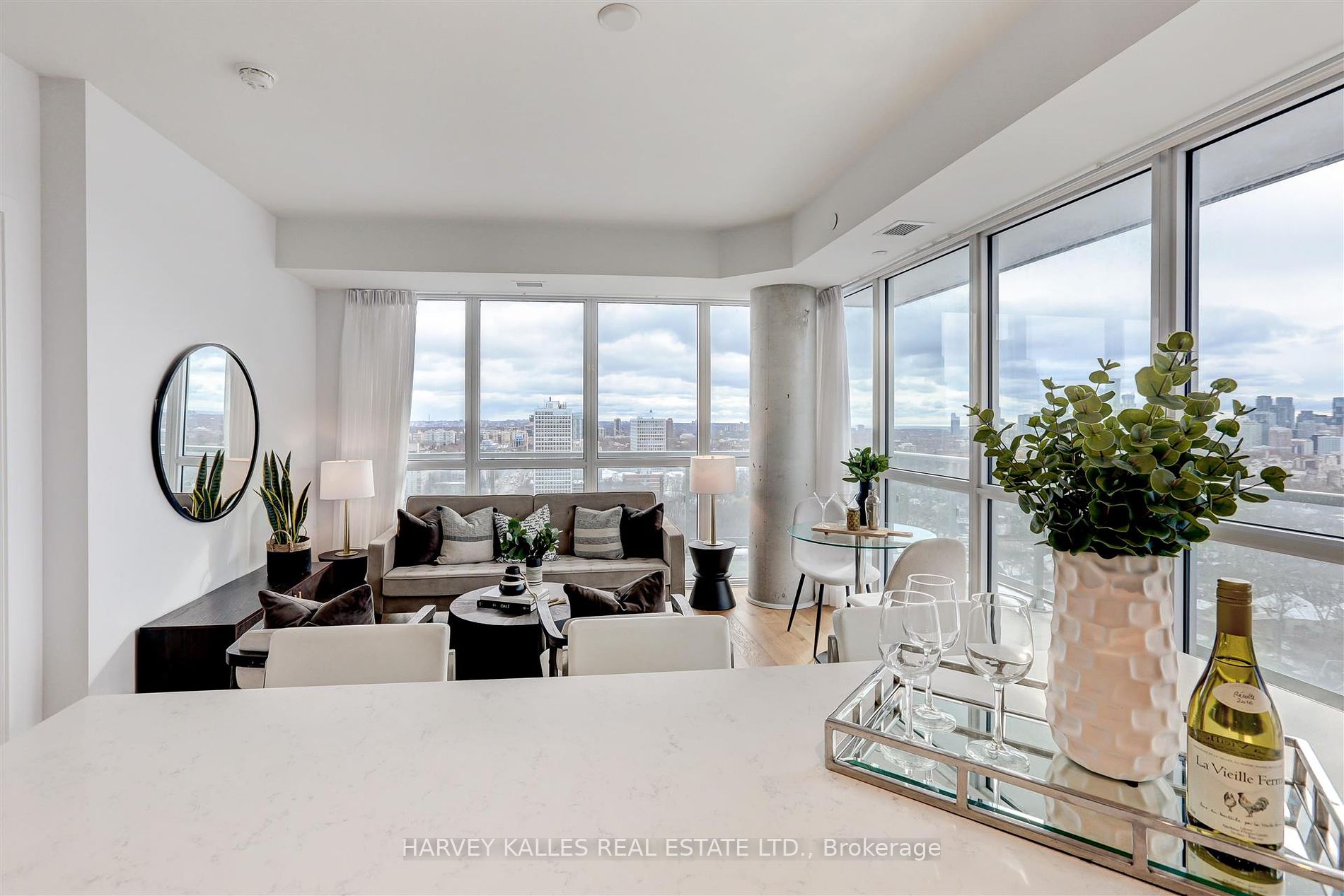 501 St Clair Ave W, #1905