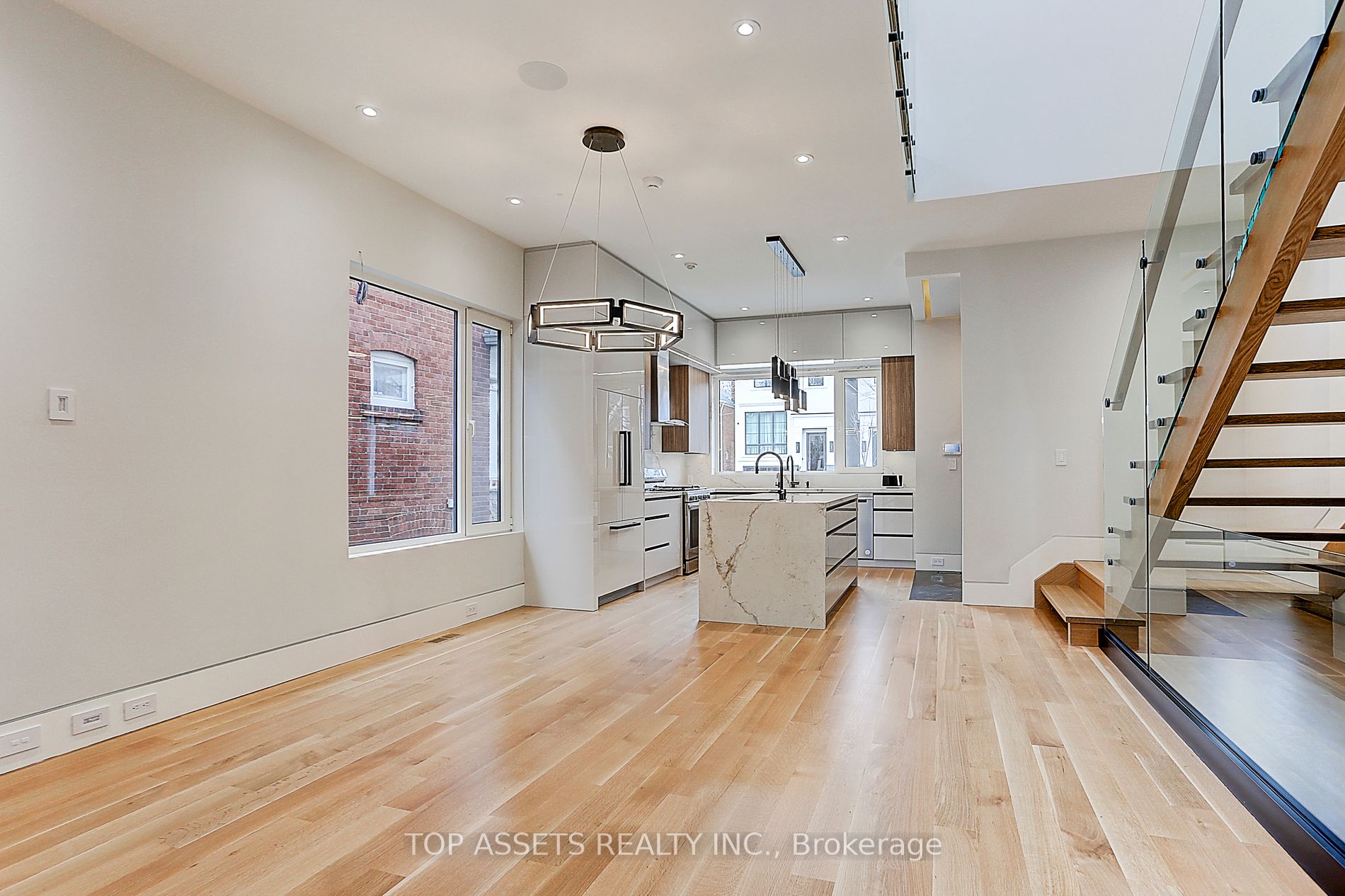 189 Wanless Avenue