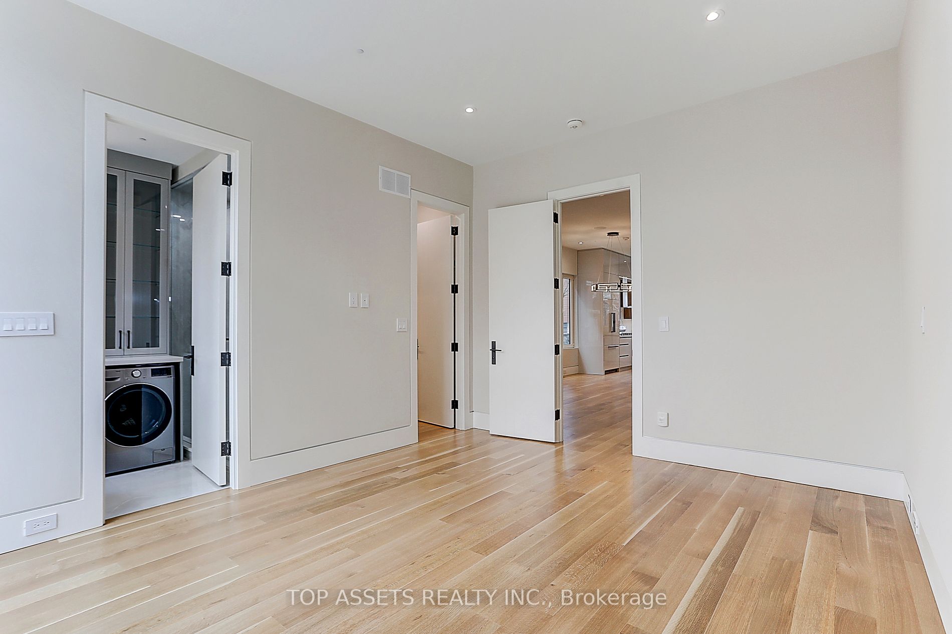 189 Wanless Avenue