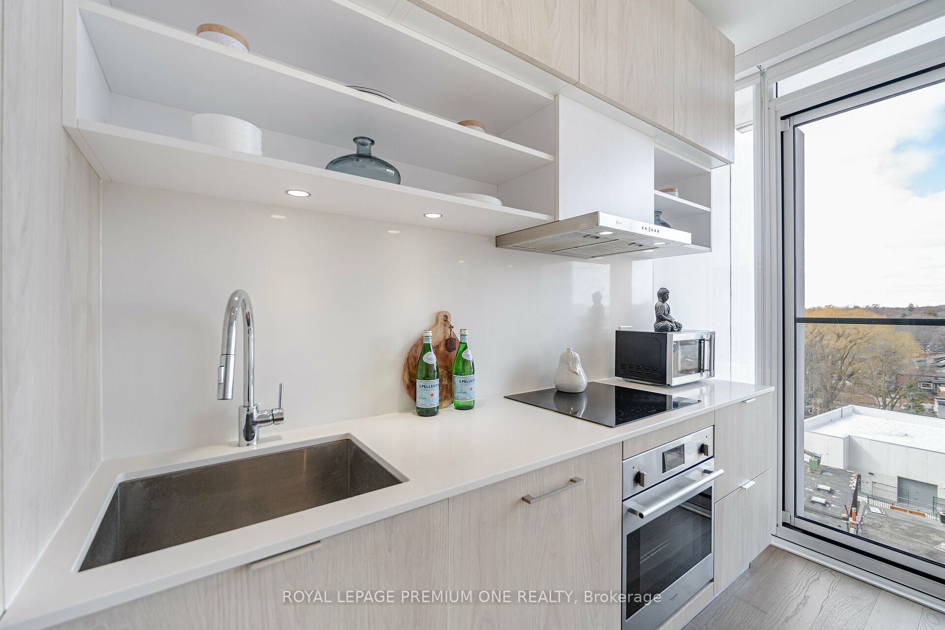 8 Hillsdale Avenue, #923