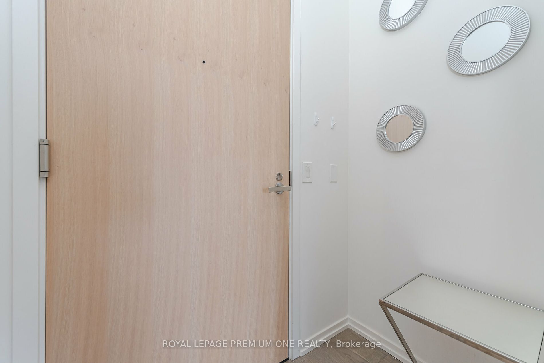 8 Hillsdale Avenue, #923