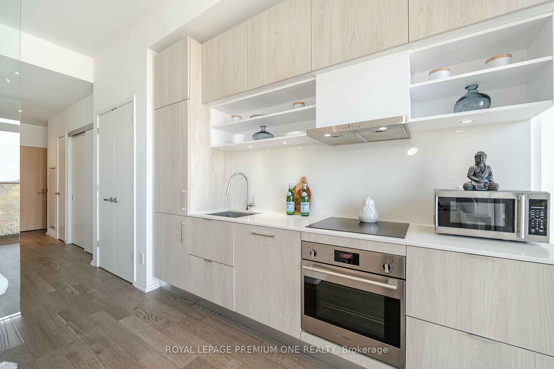 8 Hillsdale Avenue, #923