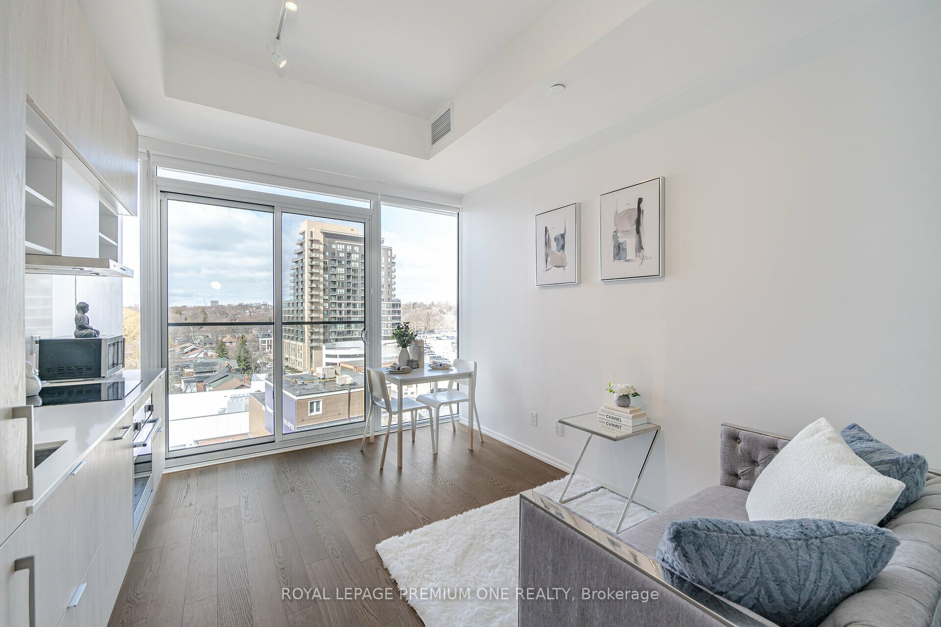 8 Hillsdale Avenue, #923