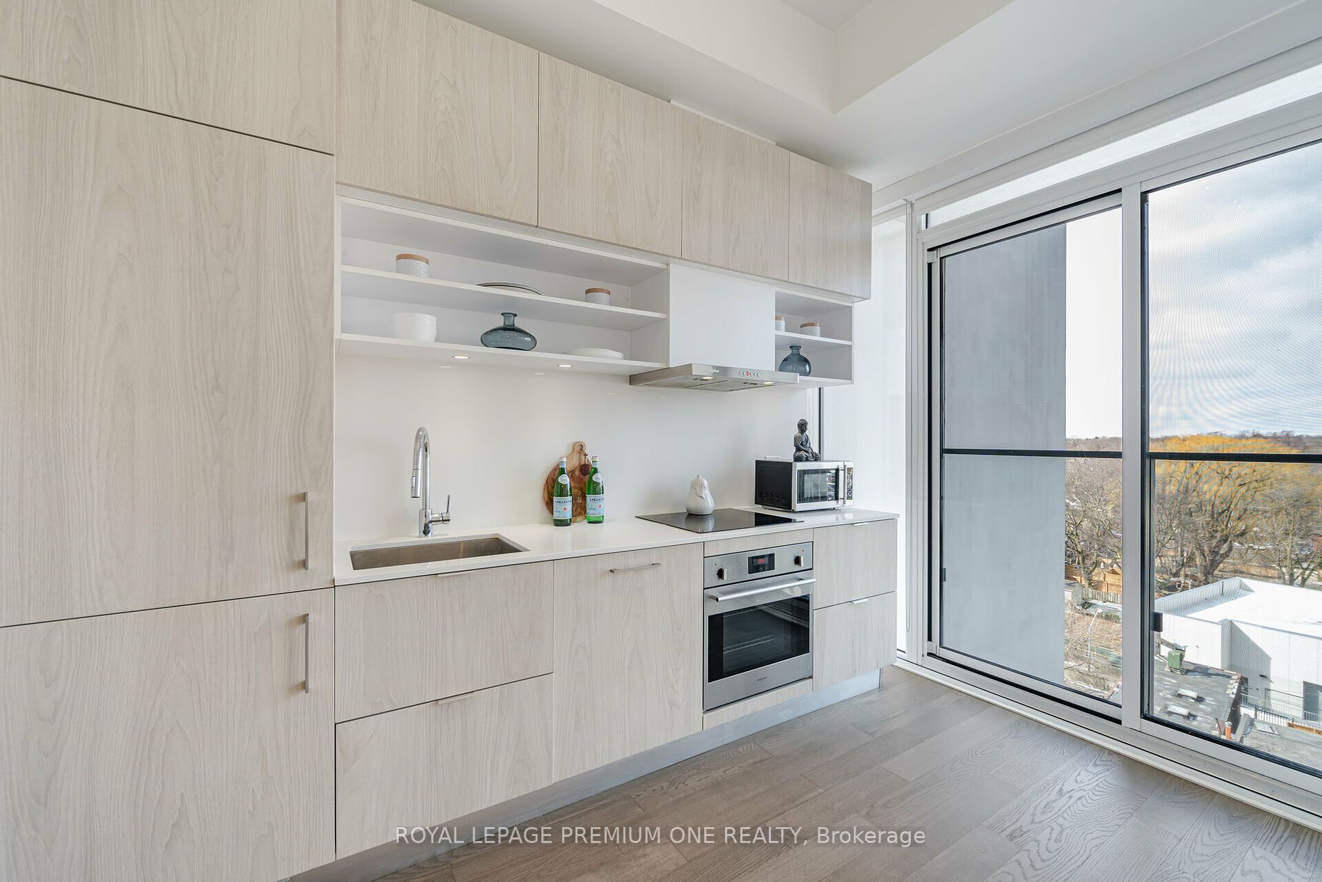 8 Hillsdale Avenue, #923