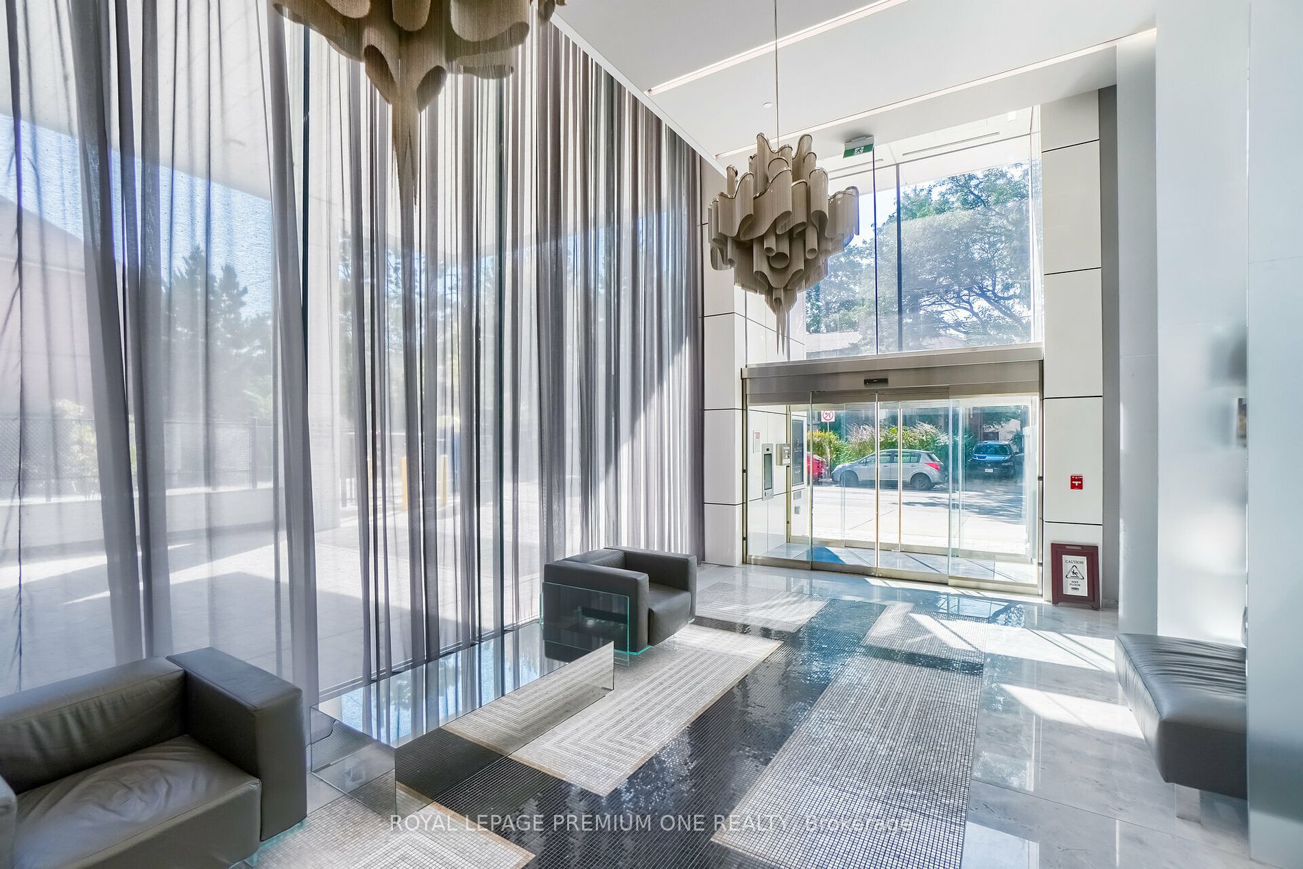 8 Hillsdale Avenue, #923