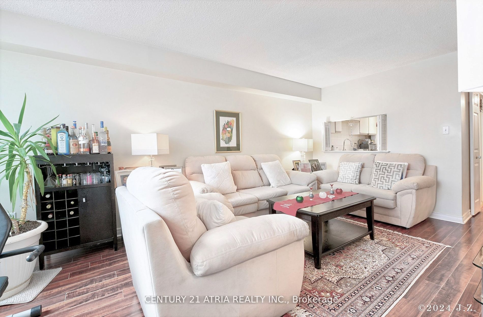 55 Skymark Drive, #605