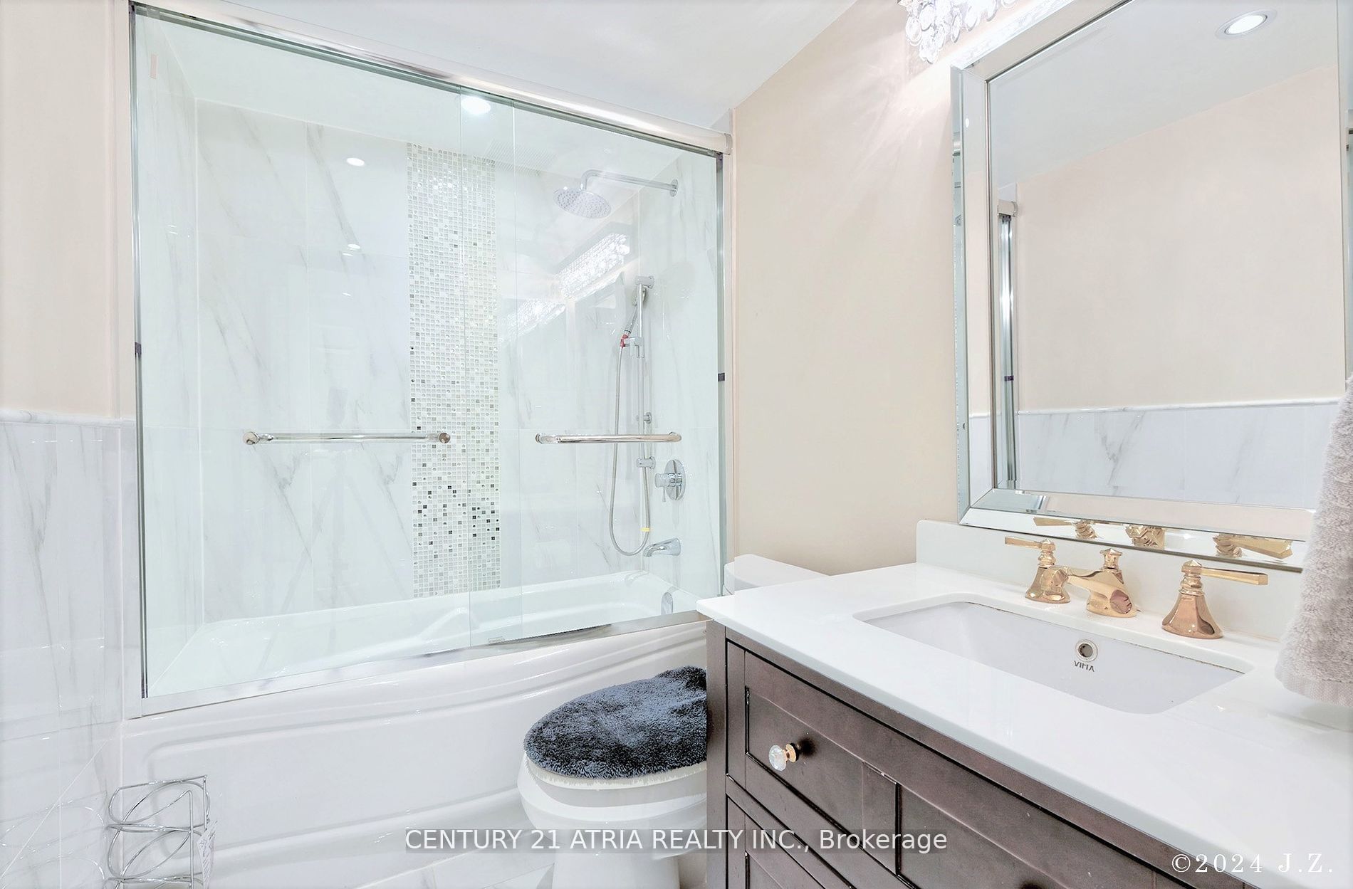 55 Skymark Drive, #605