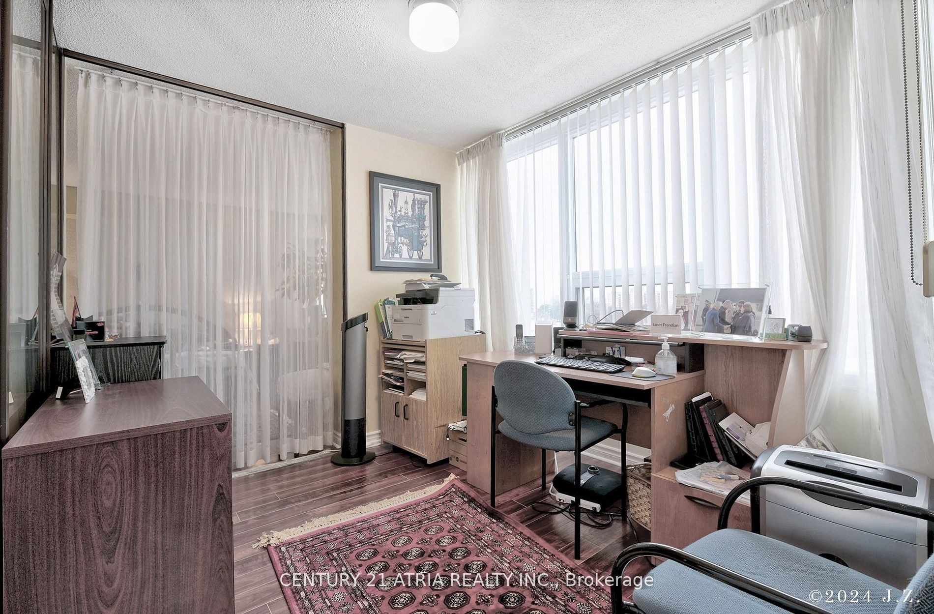 55 Skymark Drive, #605