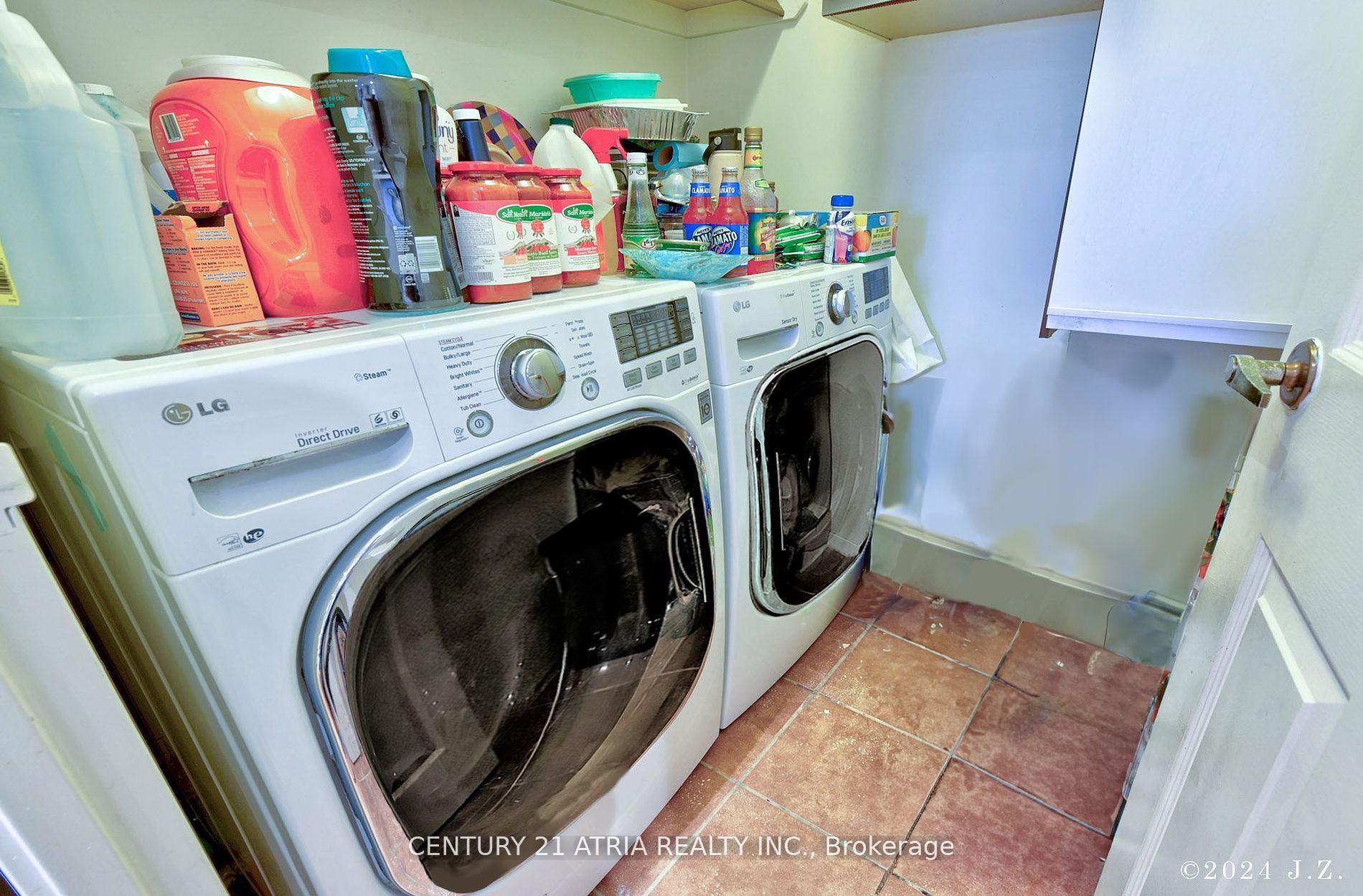 55 Skymark Drive, #605