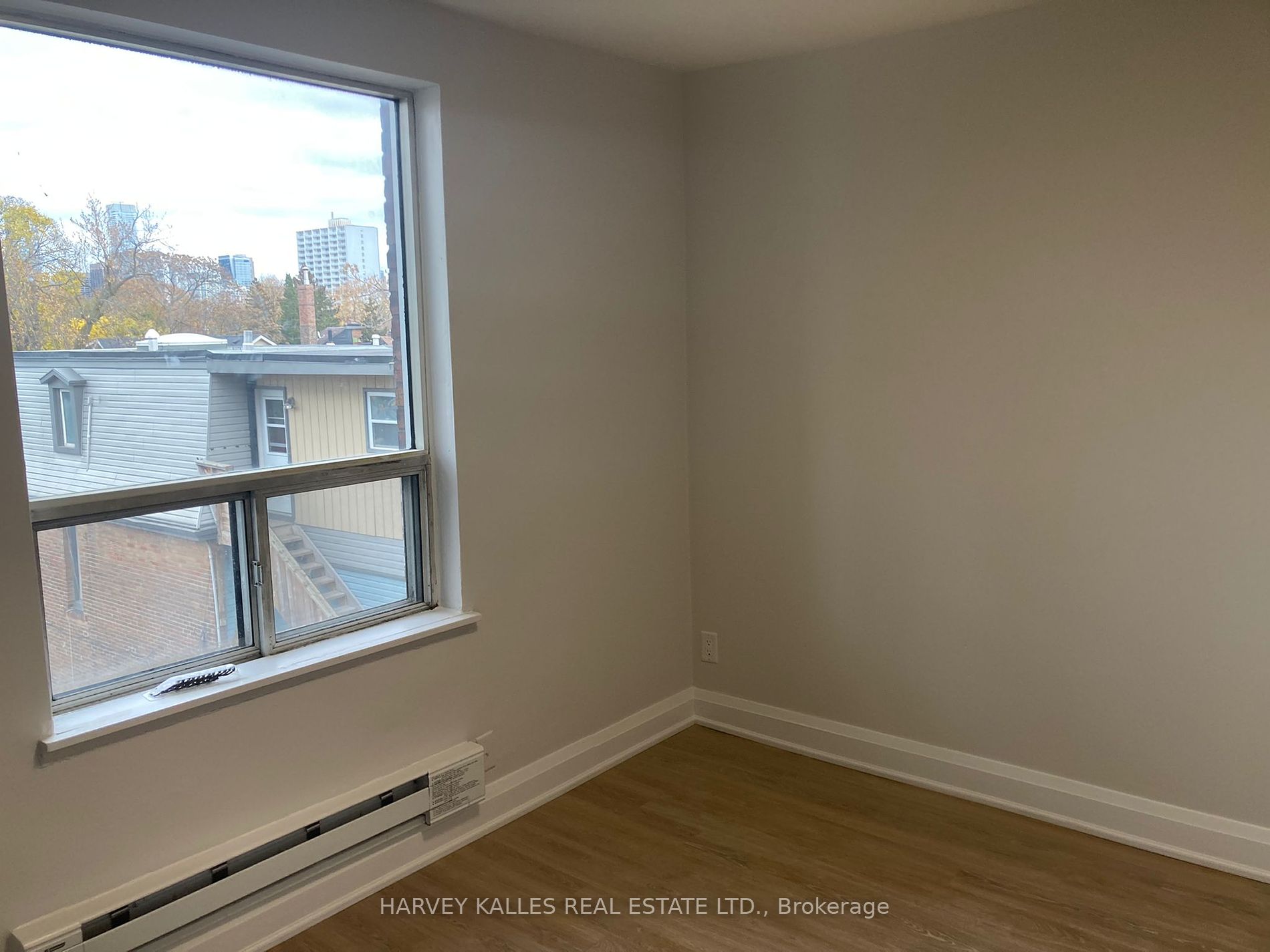399 Dupont St, #104