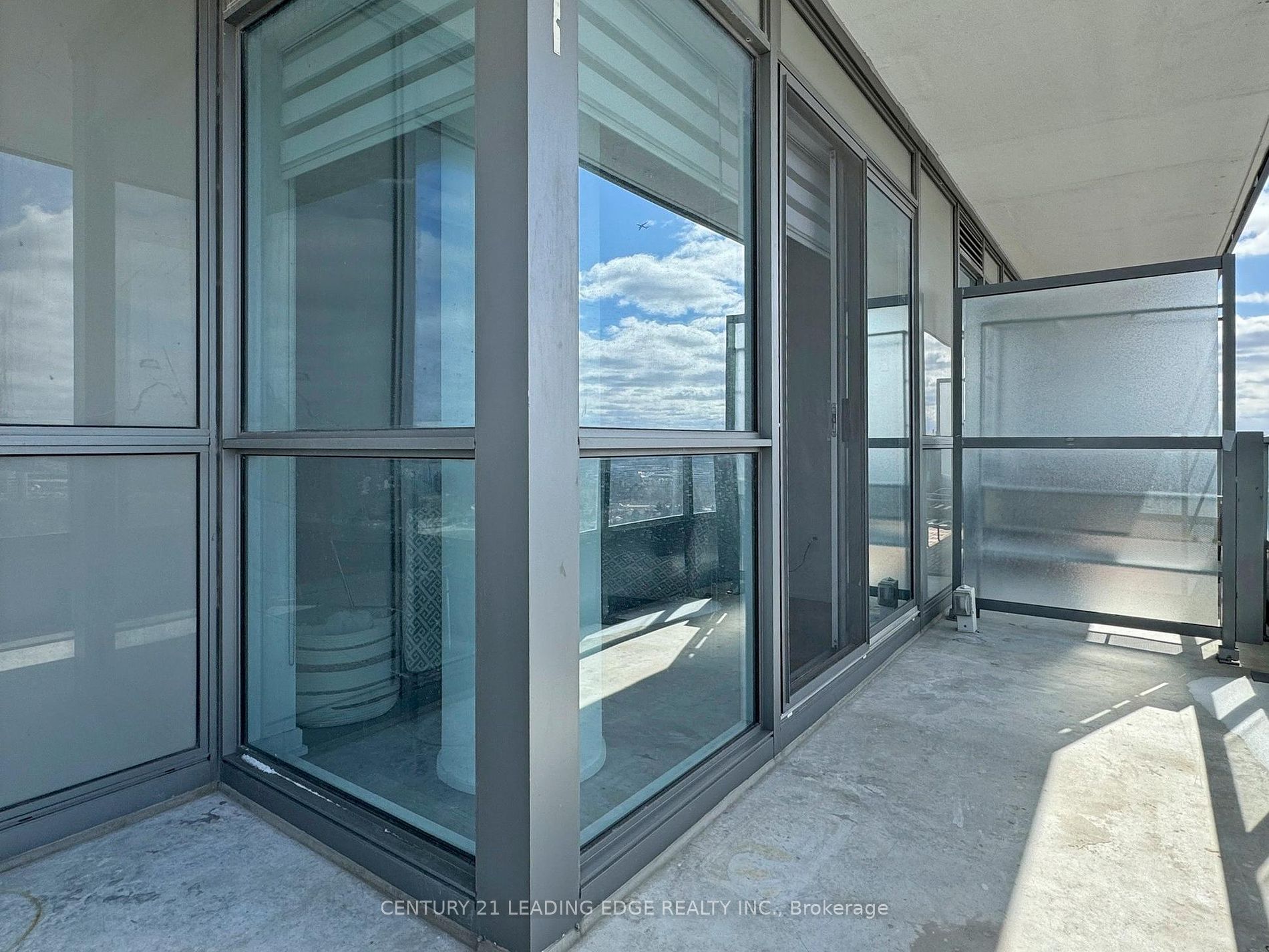 50 Forest Manor Rd, #1705