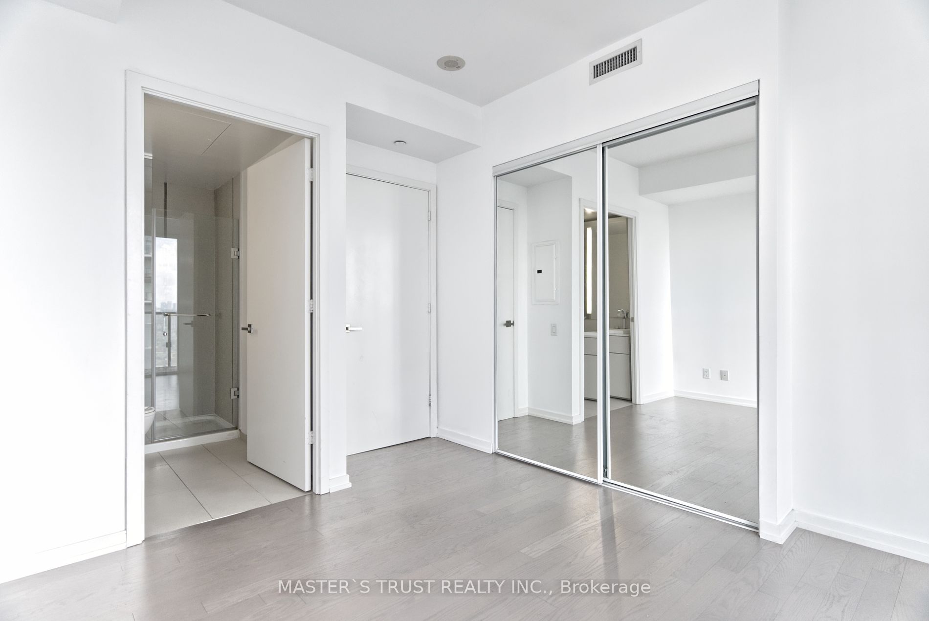 101 Peter St, #2511