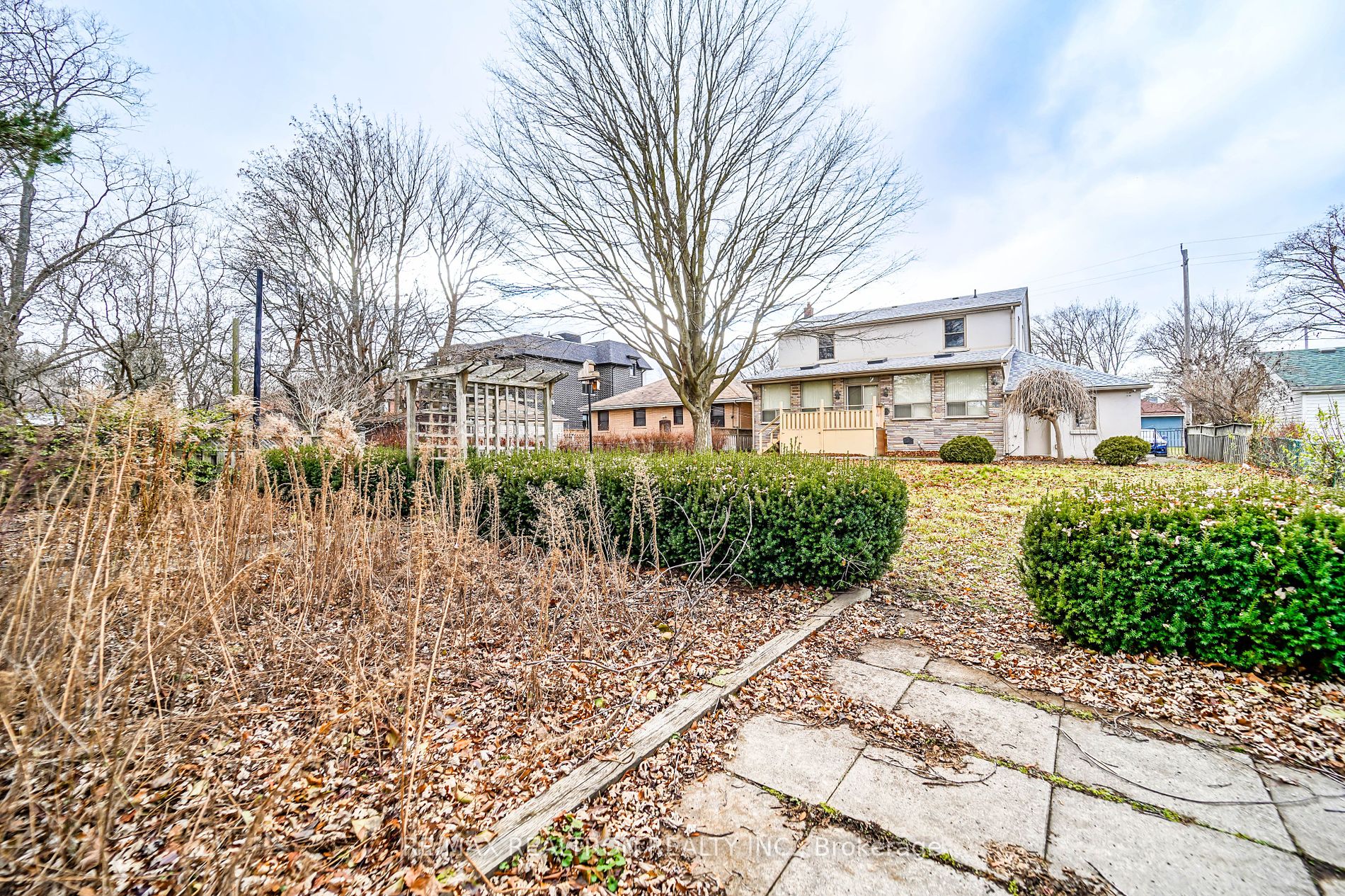 599 Conacher Drive