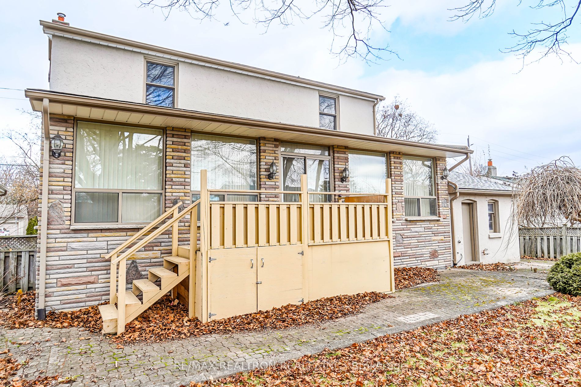 599 Conacher Drive