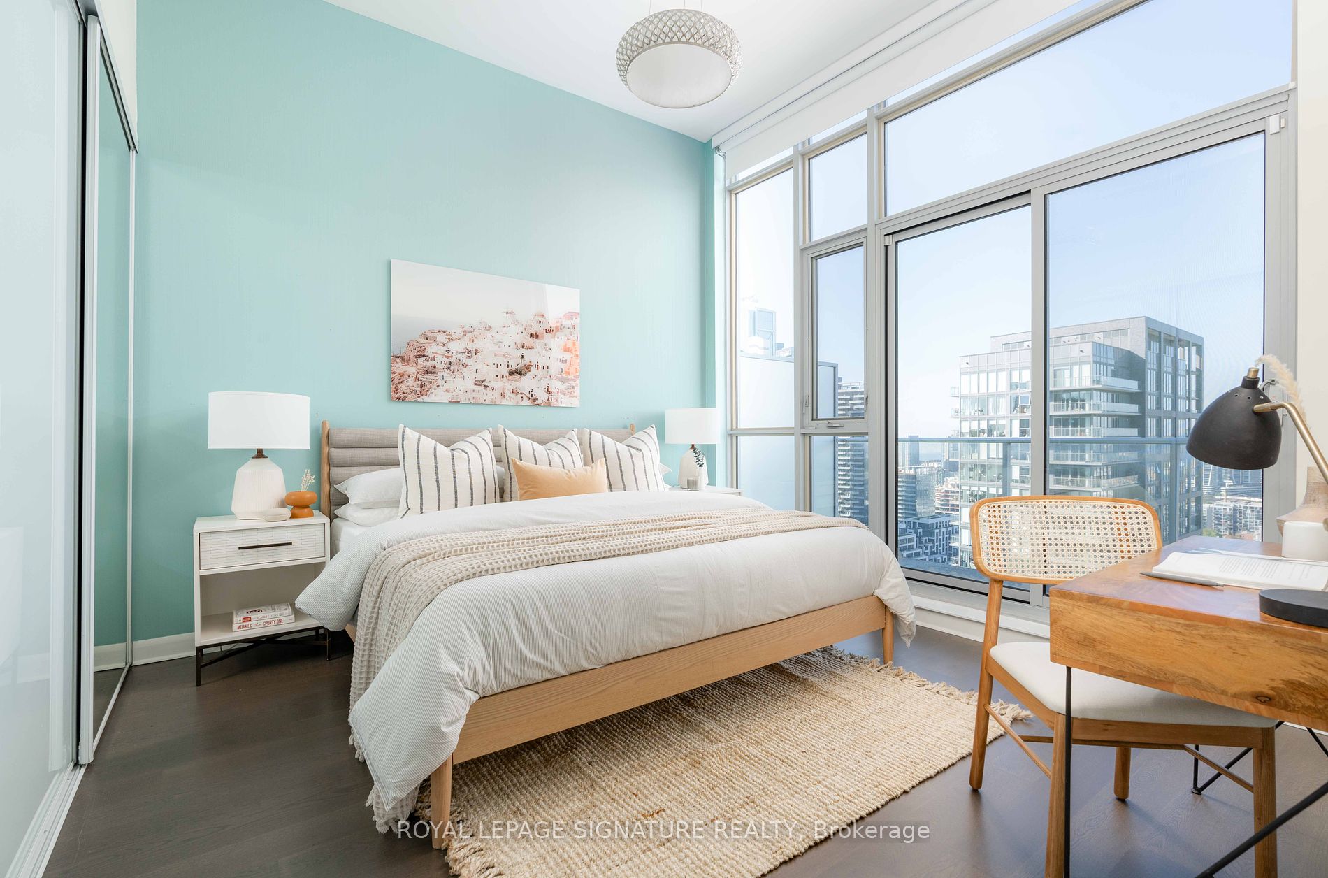 375 King St W, #Ph3508