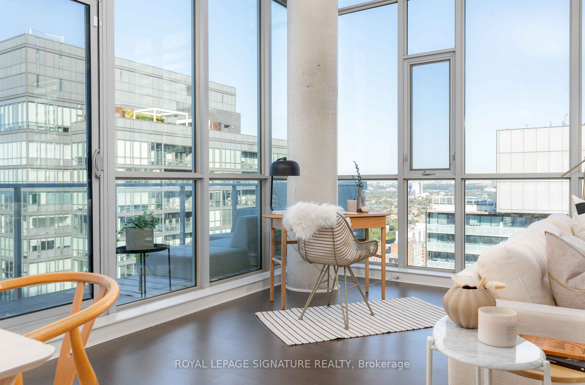 375 King St W, #Ph3508