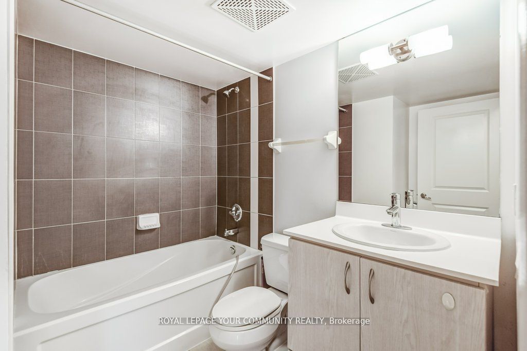 5793 Yonge St, #211