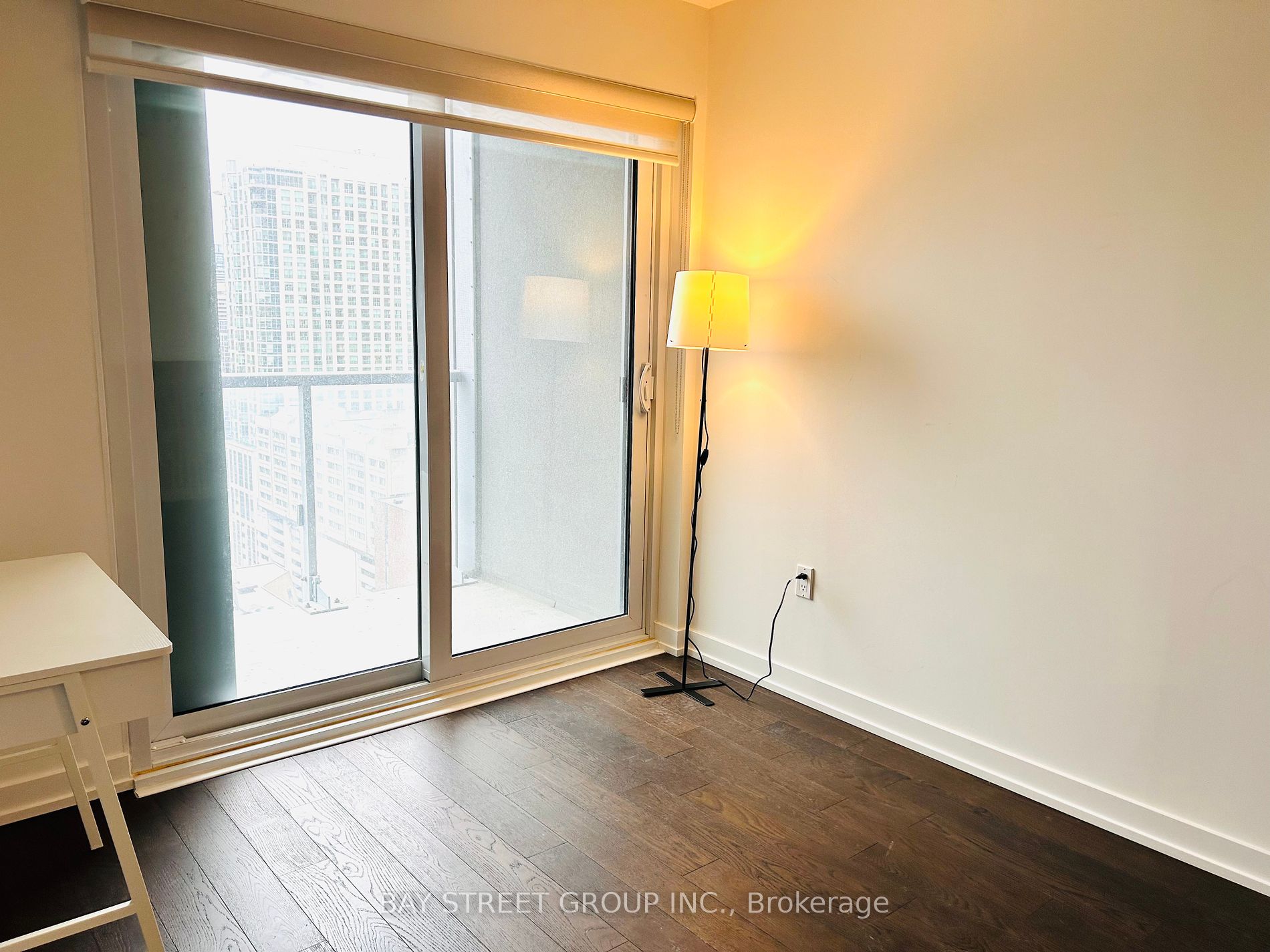 1 Yorkville Ave, #2008