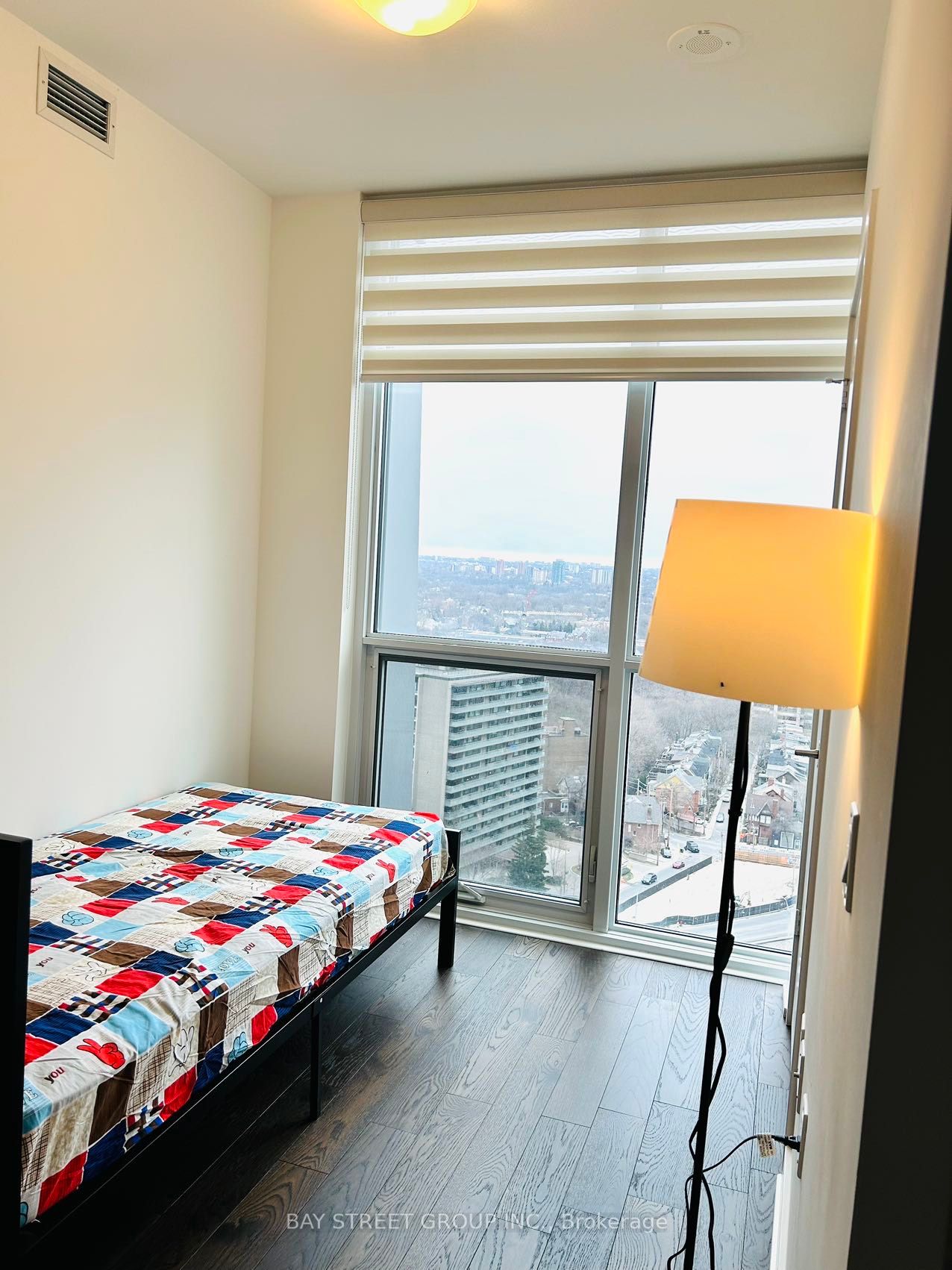 1 Yorkville Ave, #2008