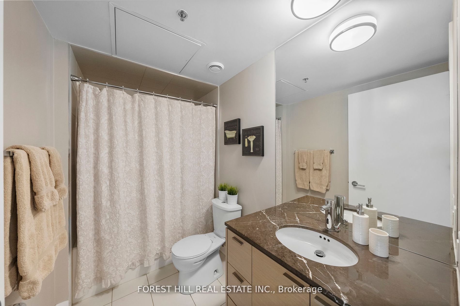 375 King St W, #2603