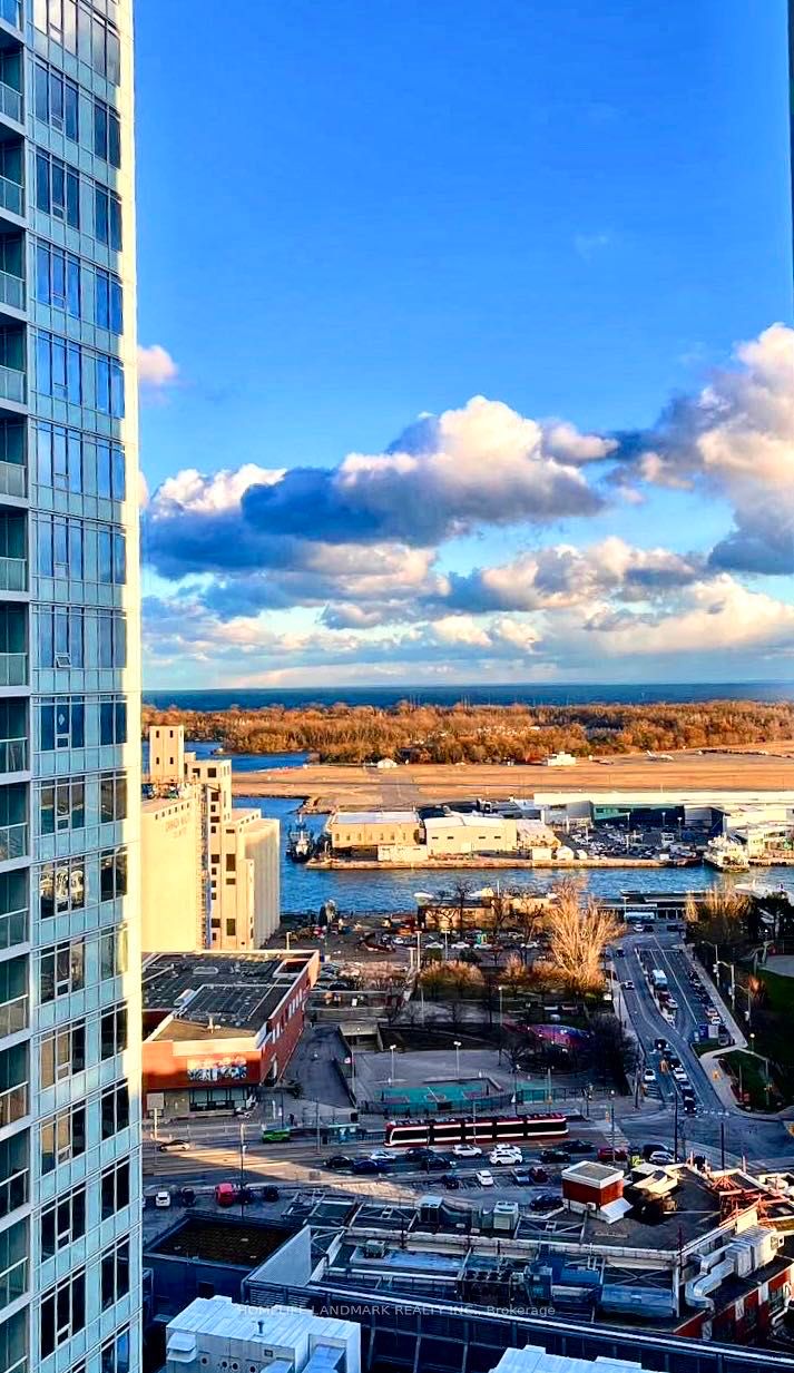 19 Bathurst Street #2906