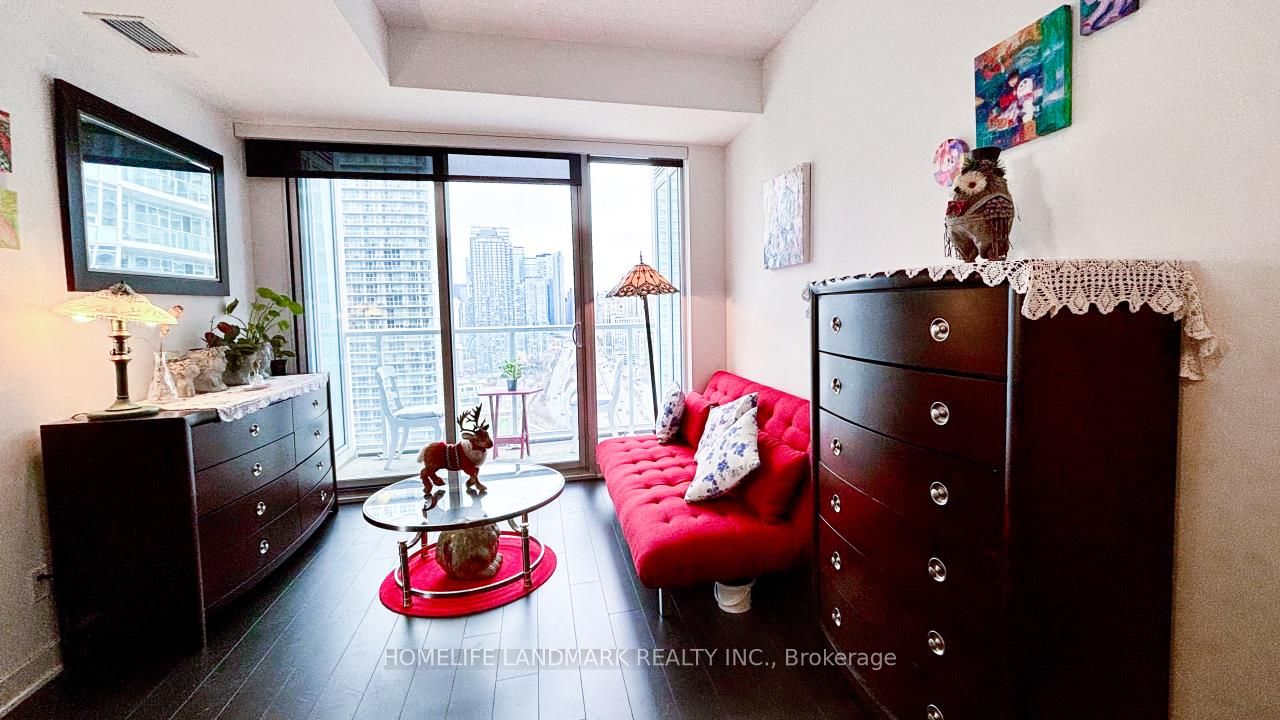 19 Bathurst Street #2906