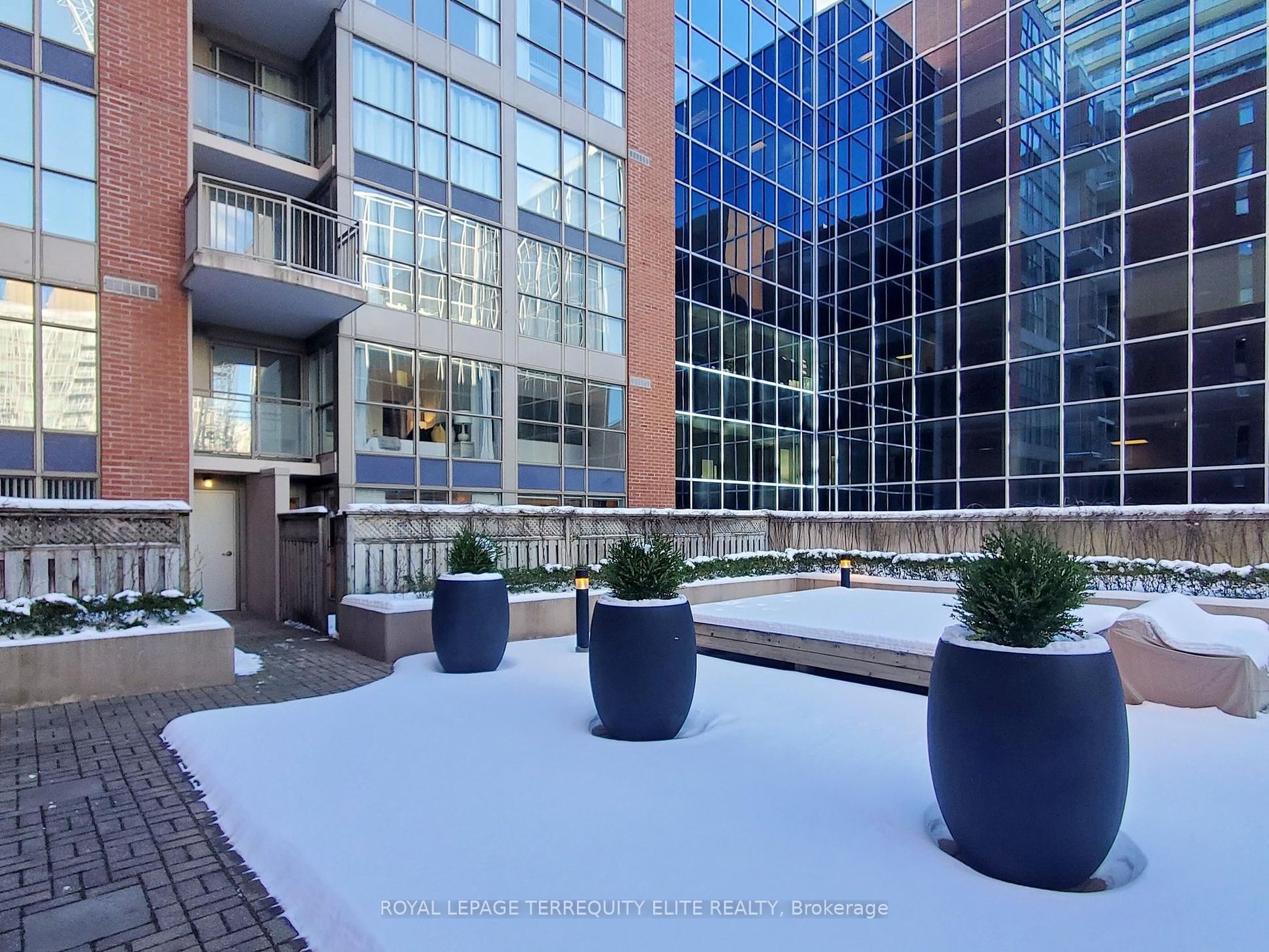 18 Merton Street, #314