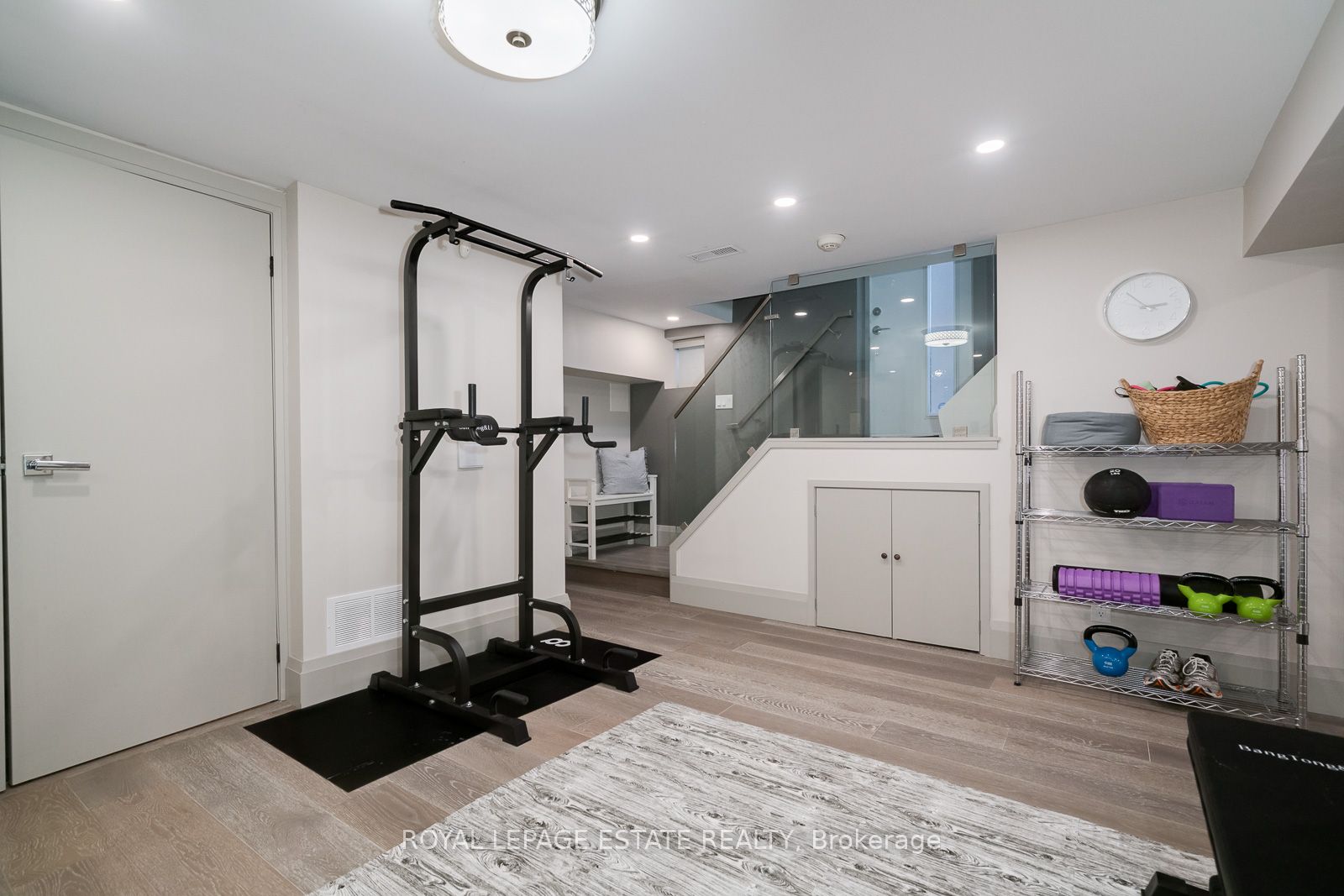 32 Servington Crescent