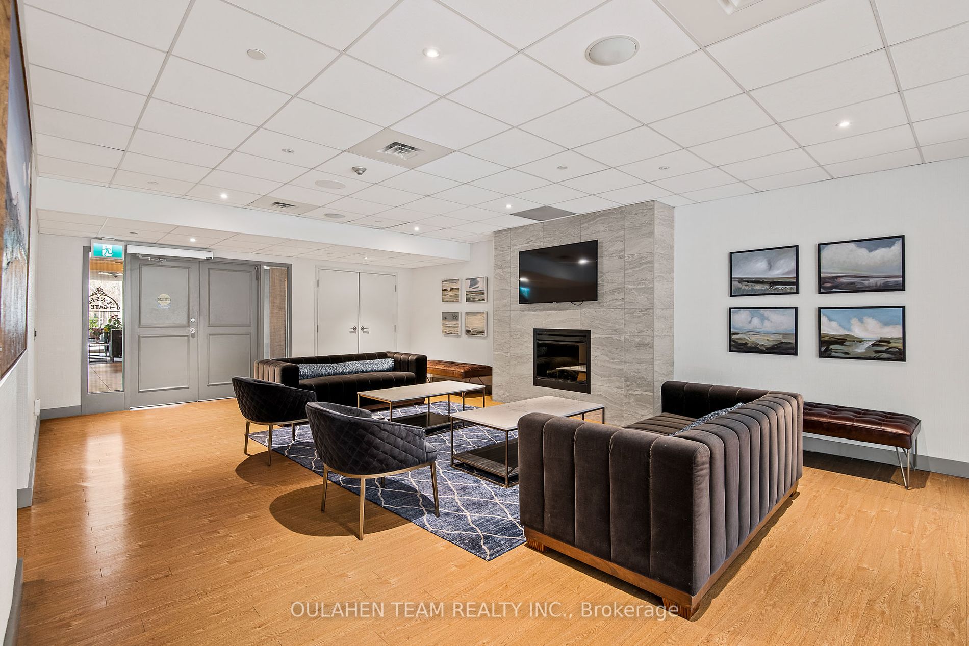 955 Millwood Road, #217