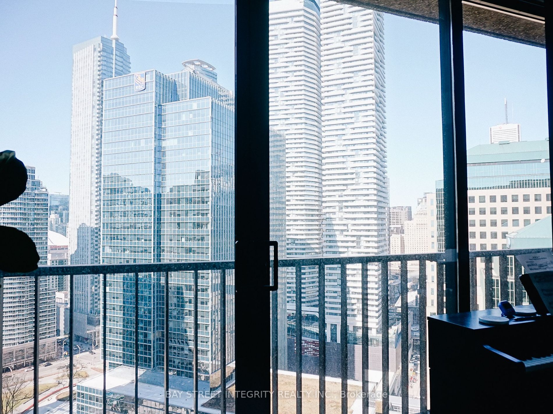 33 Harbour Square, #3013