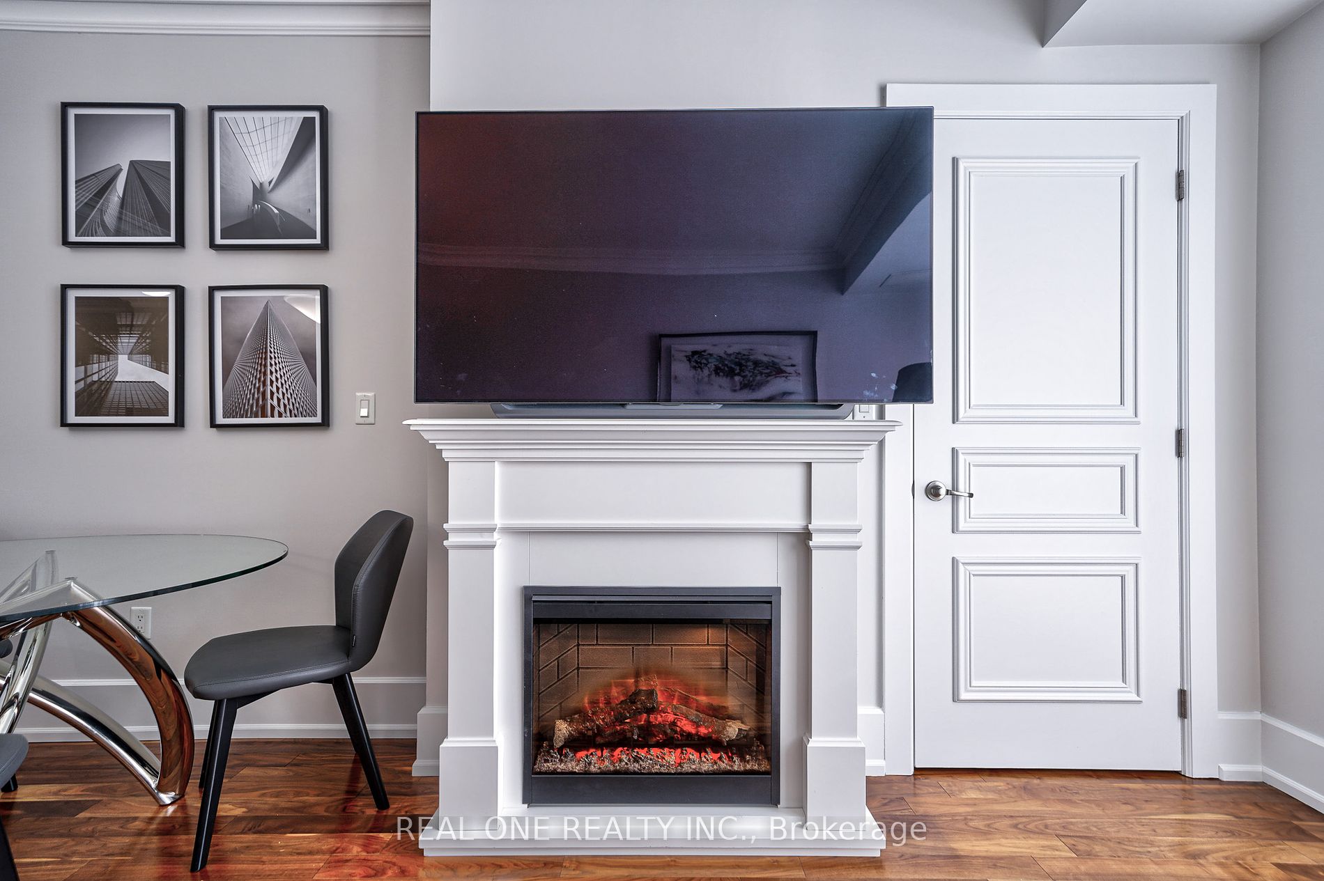 662 Sheppard Avenue E, #1203
