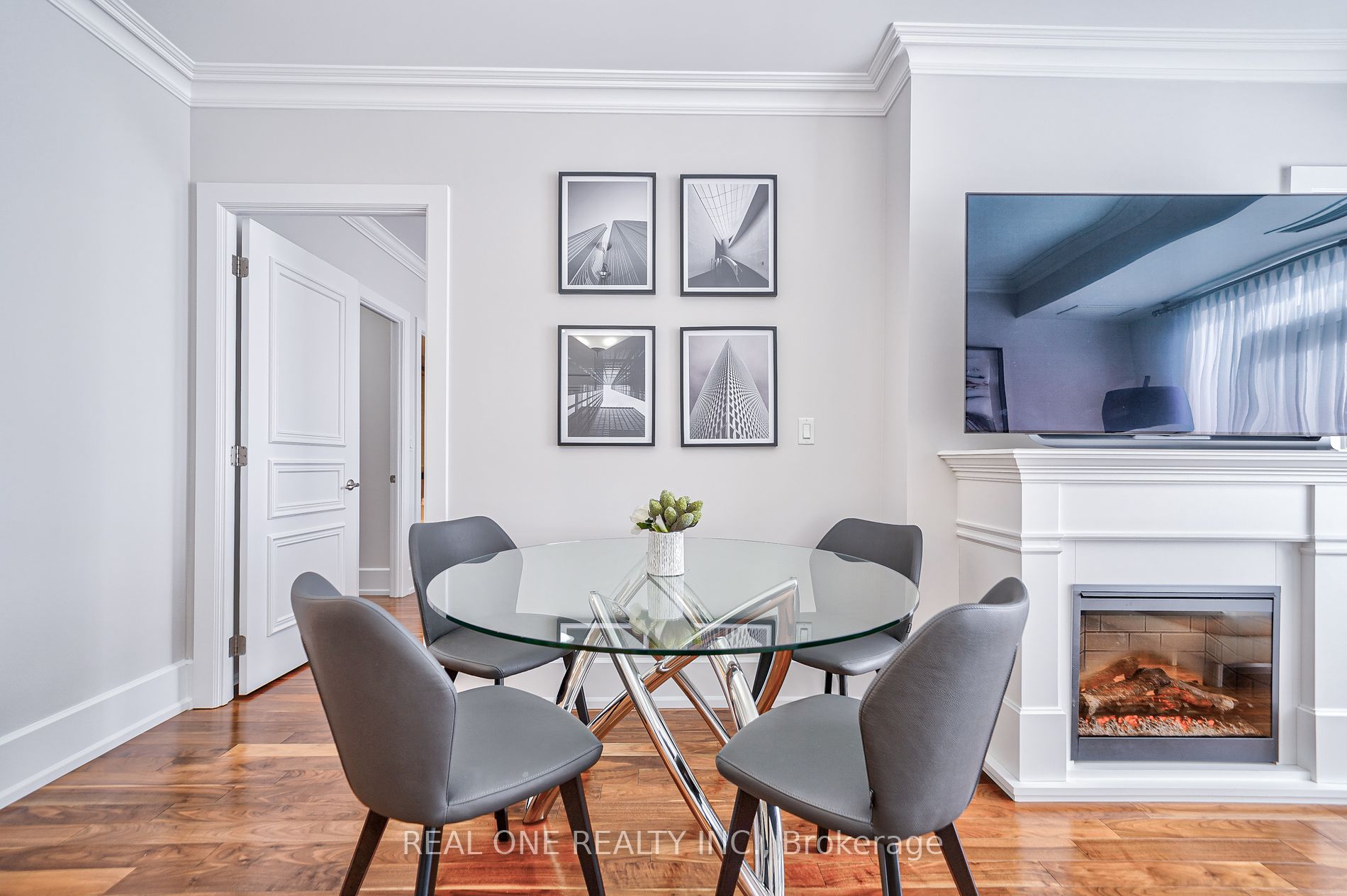 662 Sheppard Avenue E, #1203