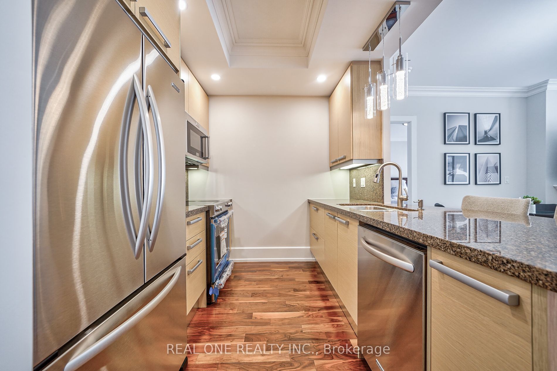 662 Sheppard Avenue E, #1203