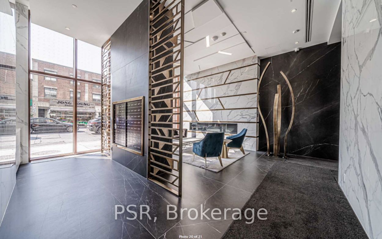 151 Avenue Rd, #410