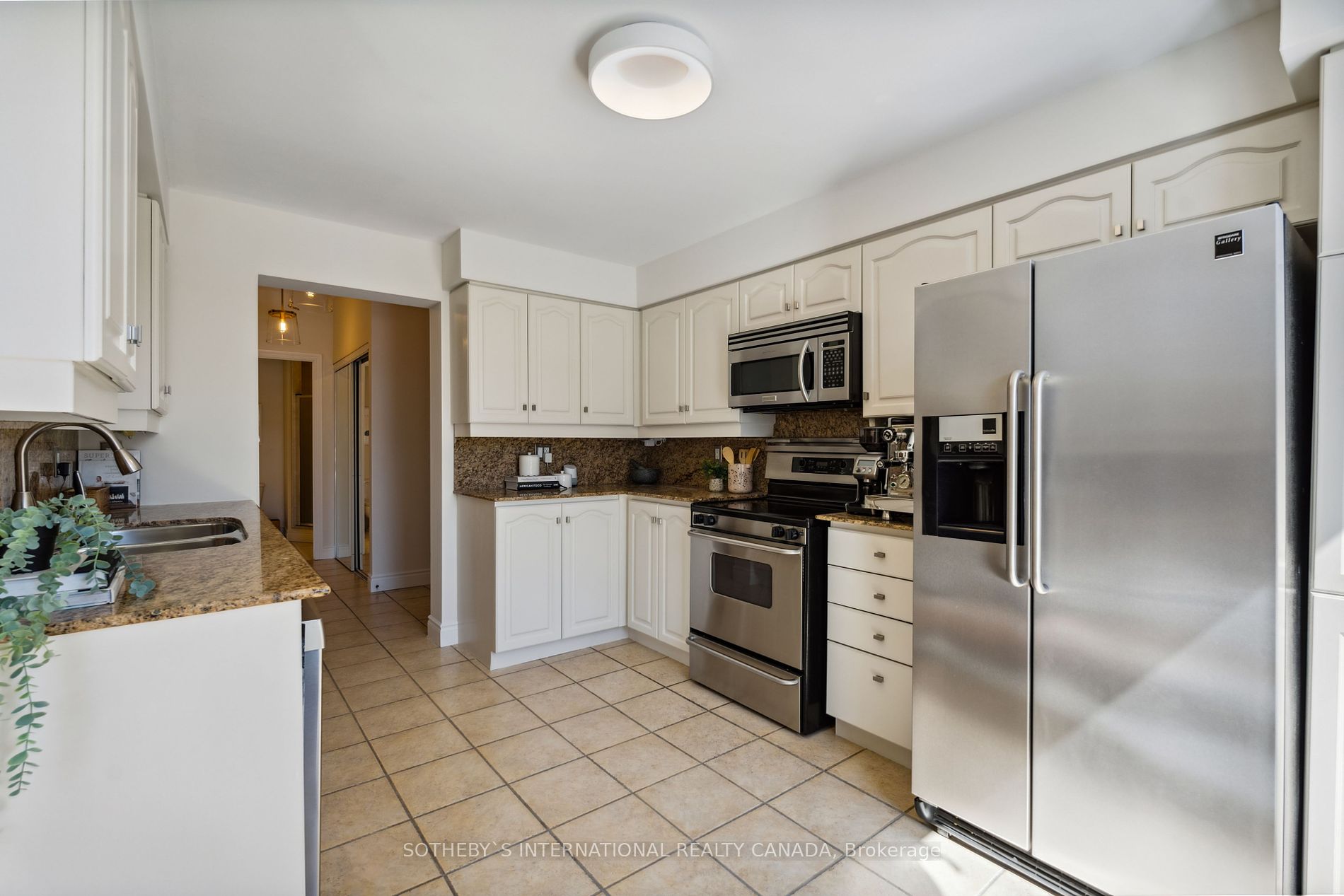 1750 Bayview Ave, #204