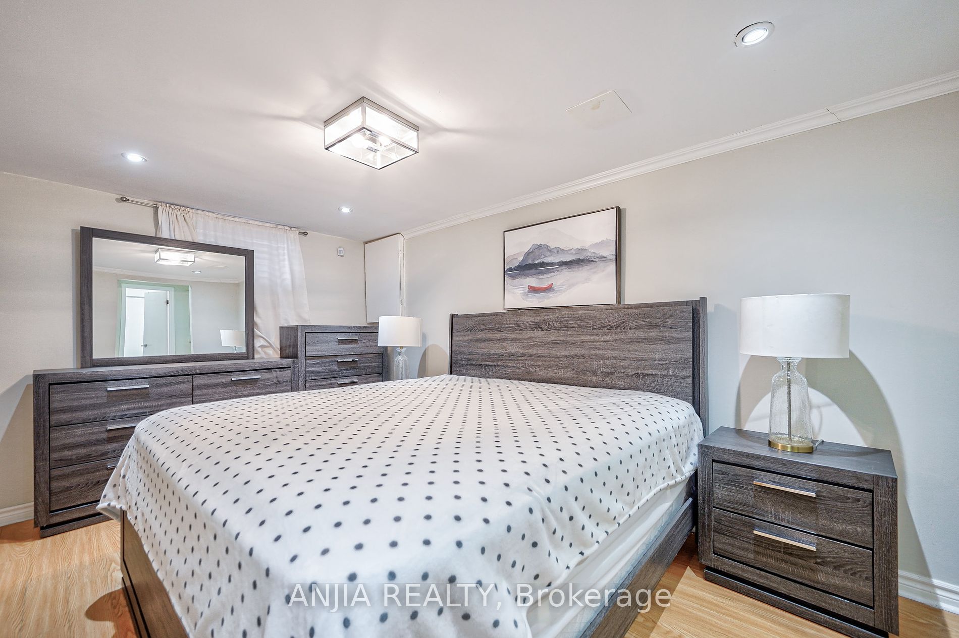 32 Thorny Vineway, #15