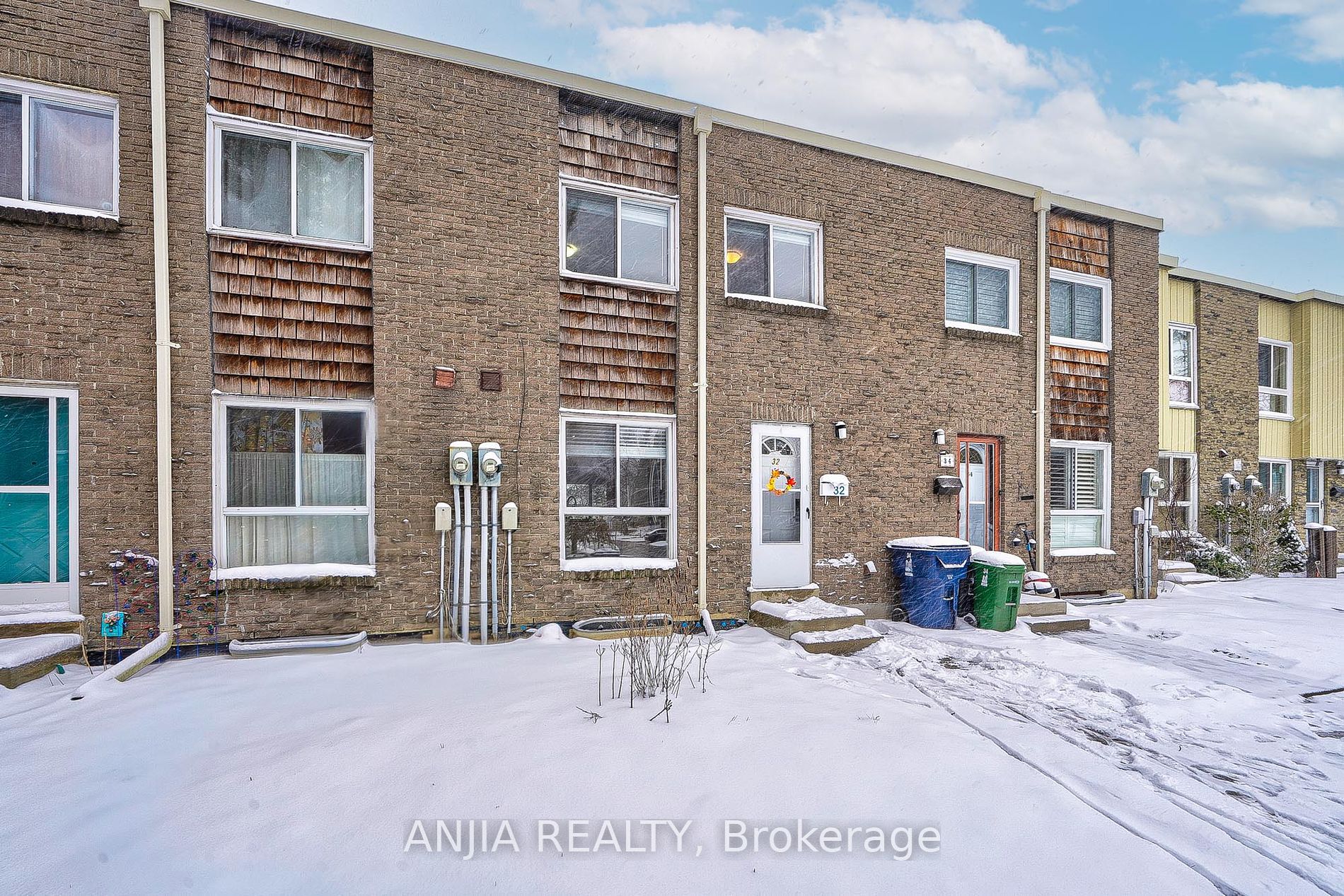 32 Thorny Vineway, #15