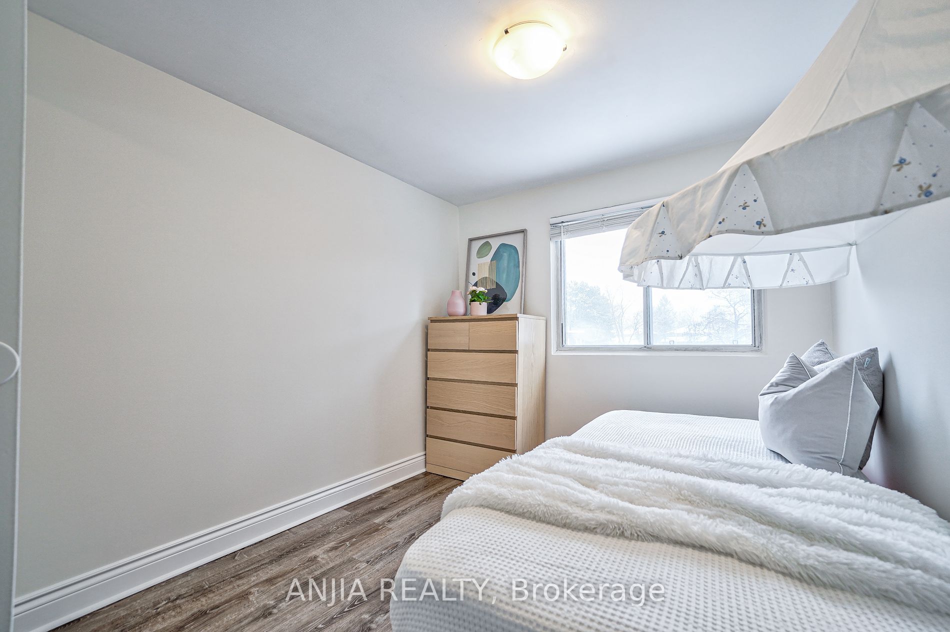 32 Thorny Vineway, #15