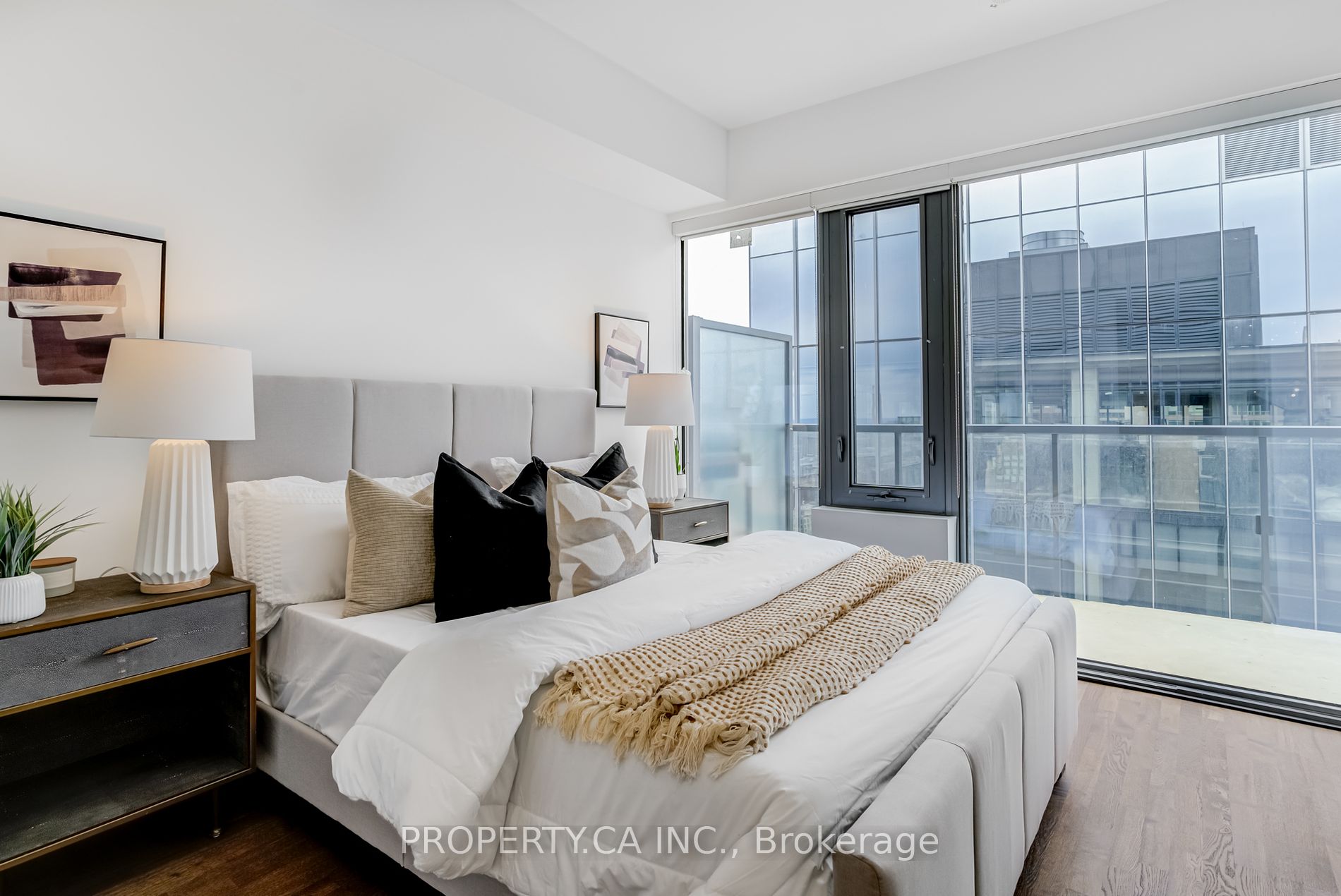 60 Colborne St, #2503