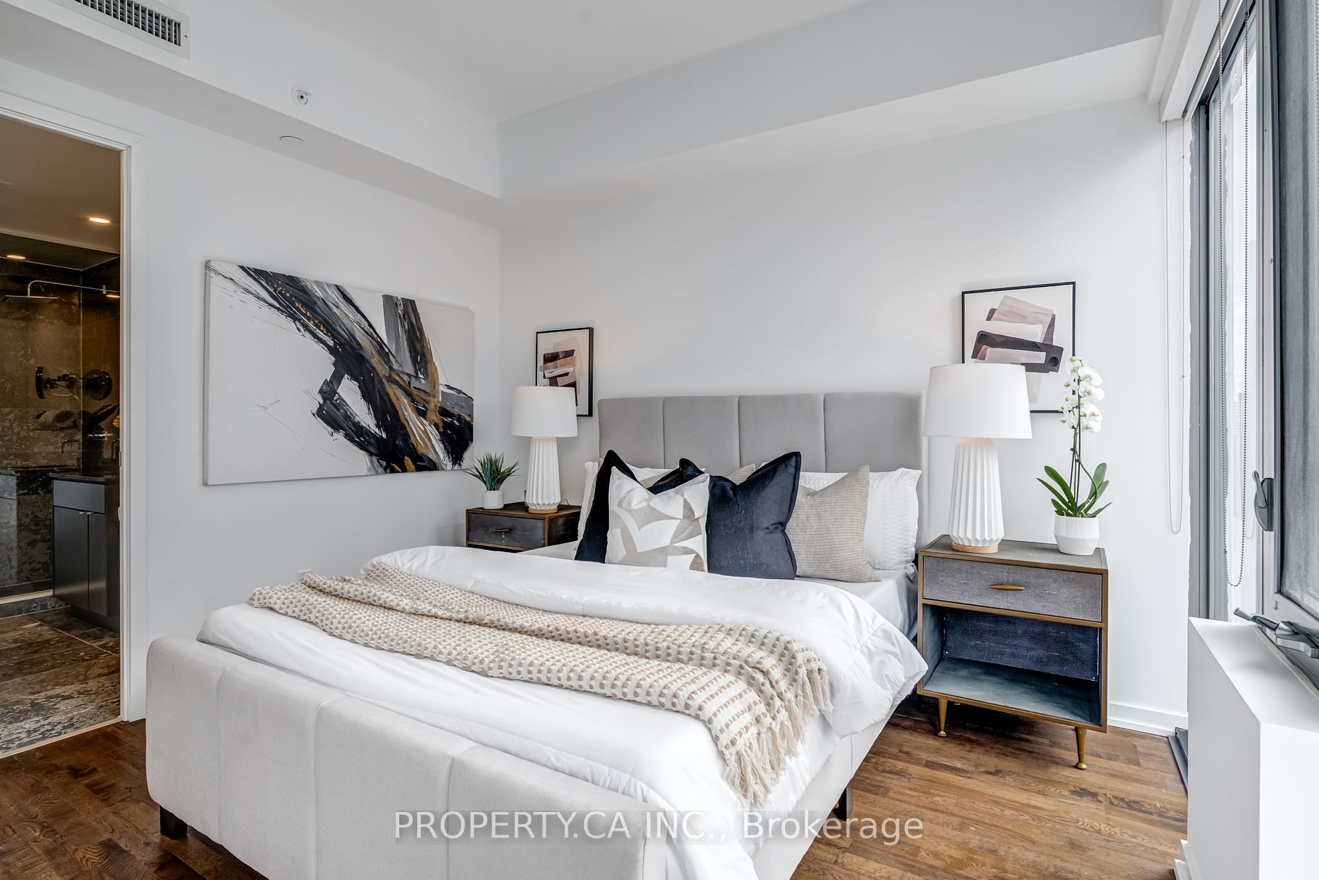 60 Colborne St, #2503