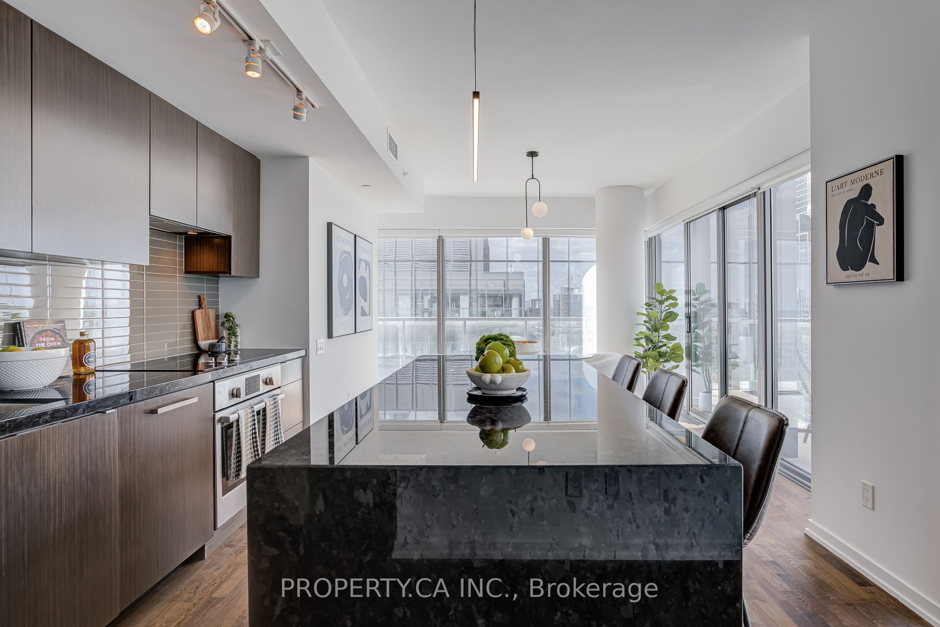 60 Colborne St, #2503