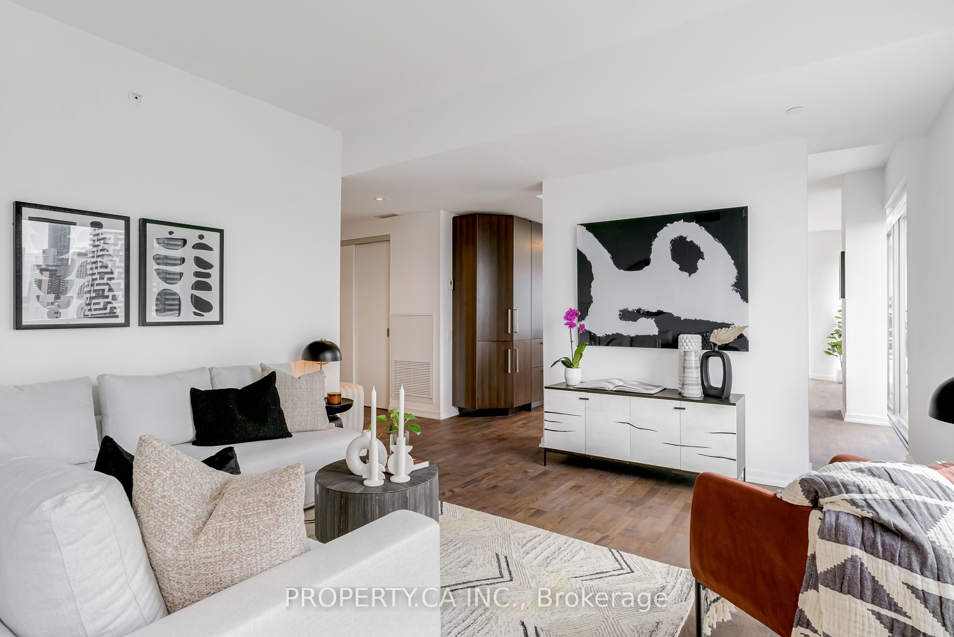 60 Colborne St, #2503