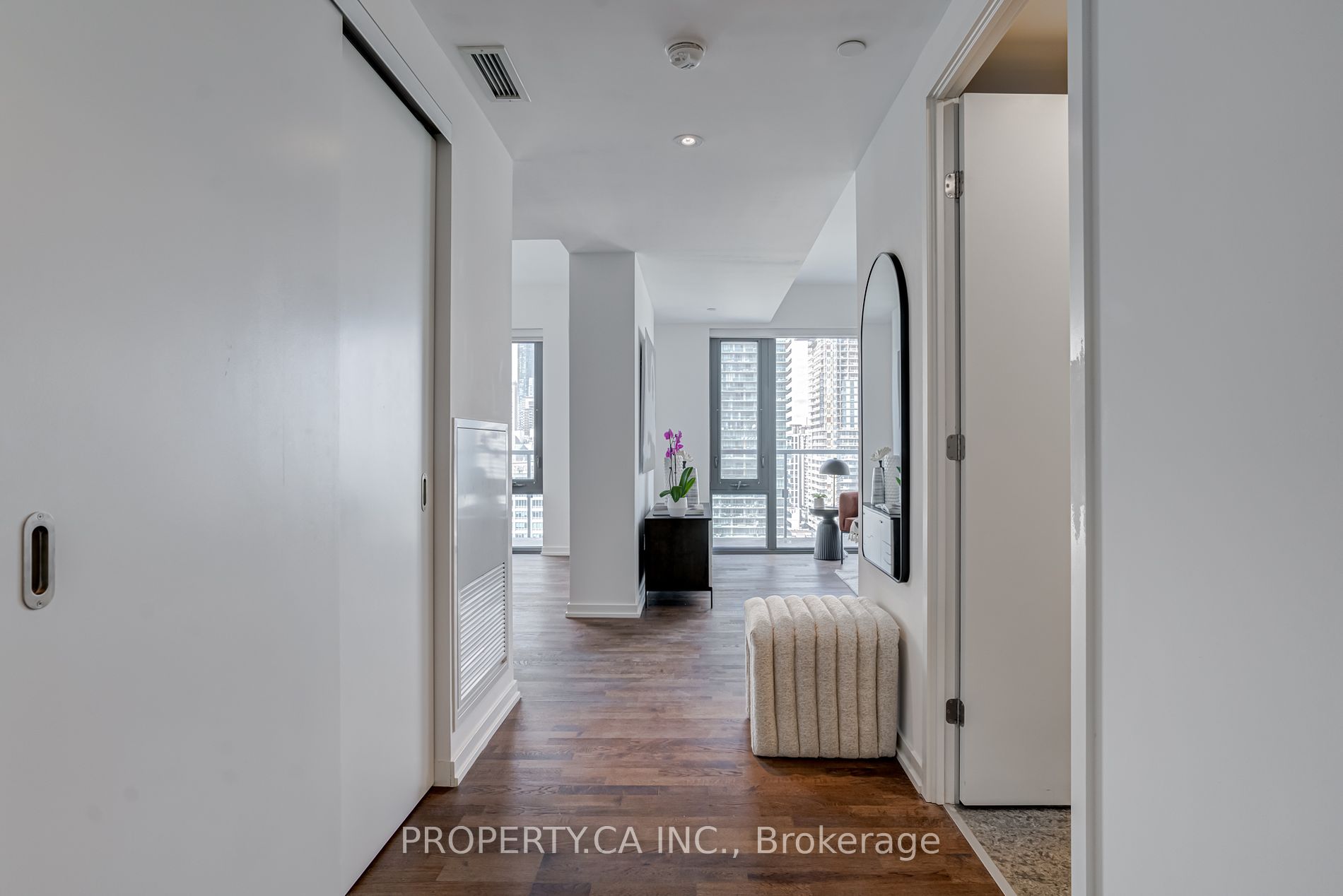 60 Colborne St, #2503