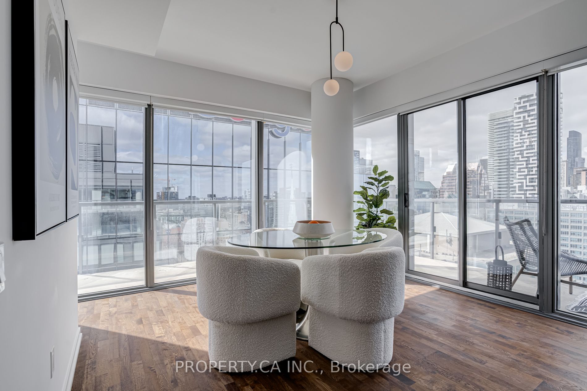 60 Colborne St, #2503