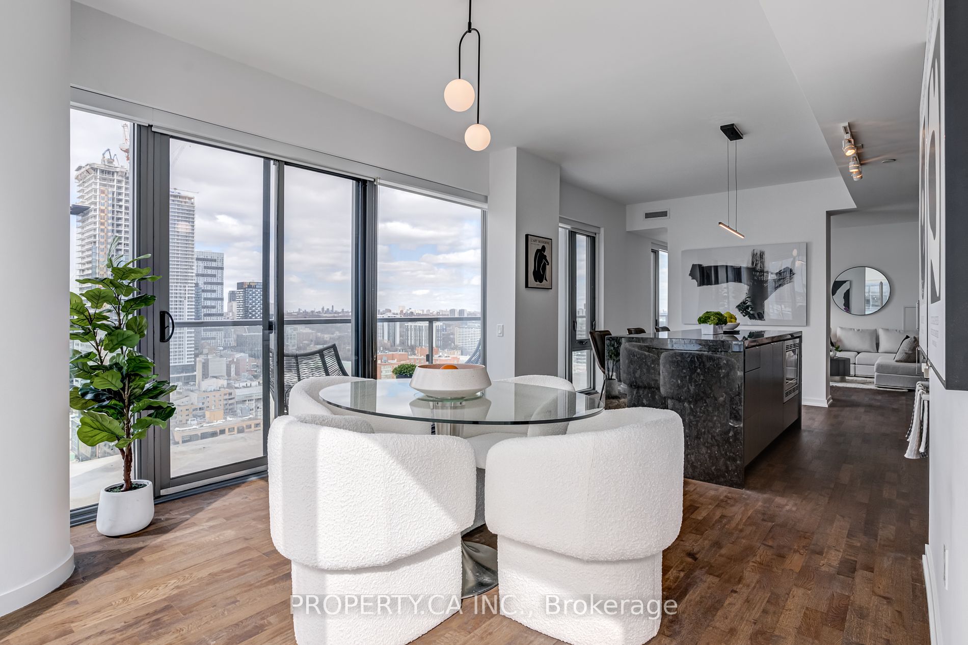 60 Colborne St, #2503