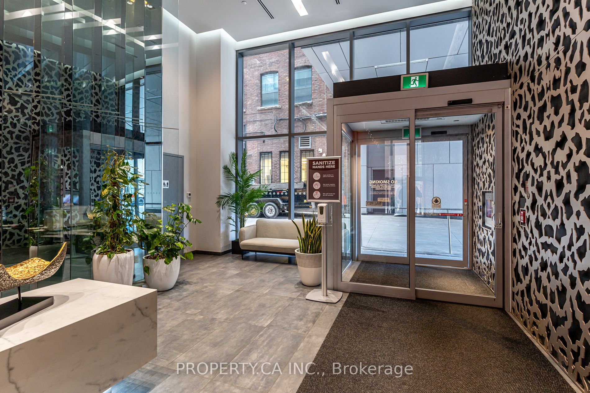 60 Colborne St, #2503